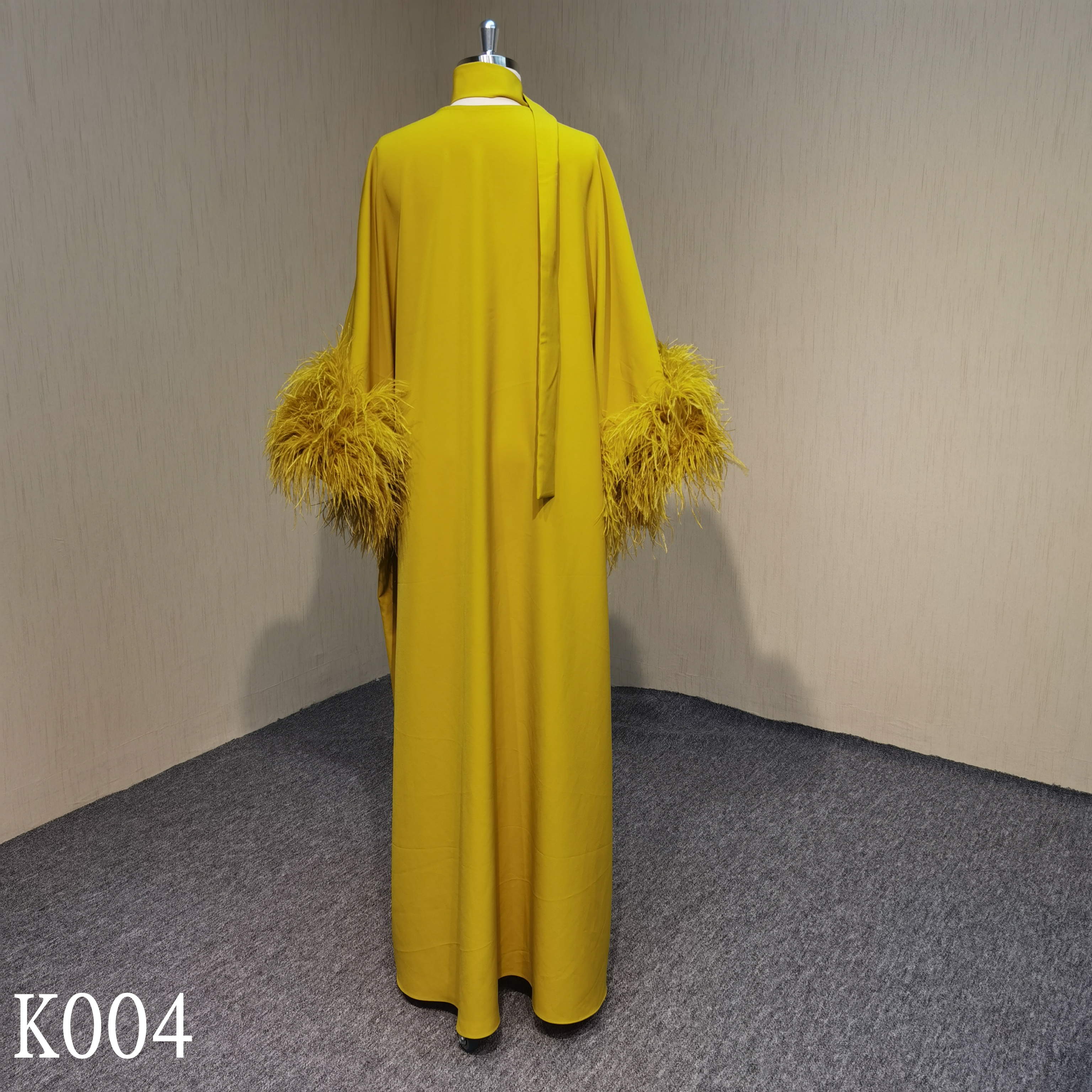 K004 Evening dress with feather made in China