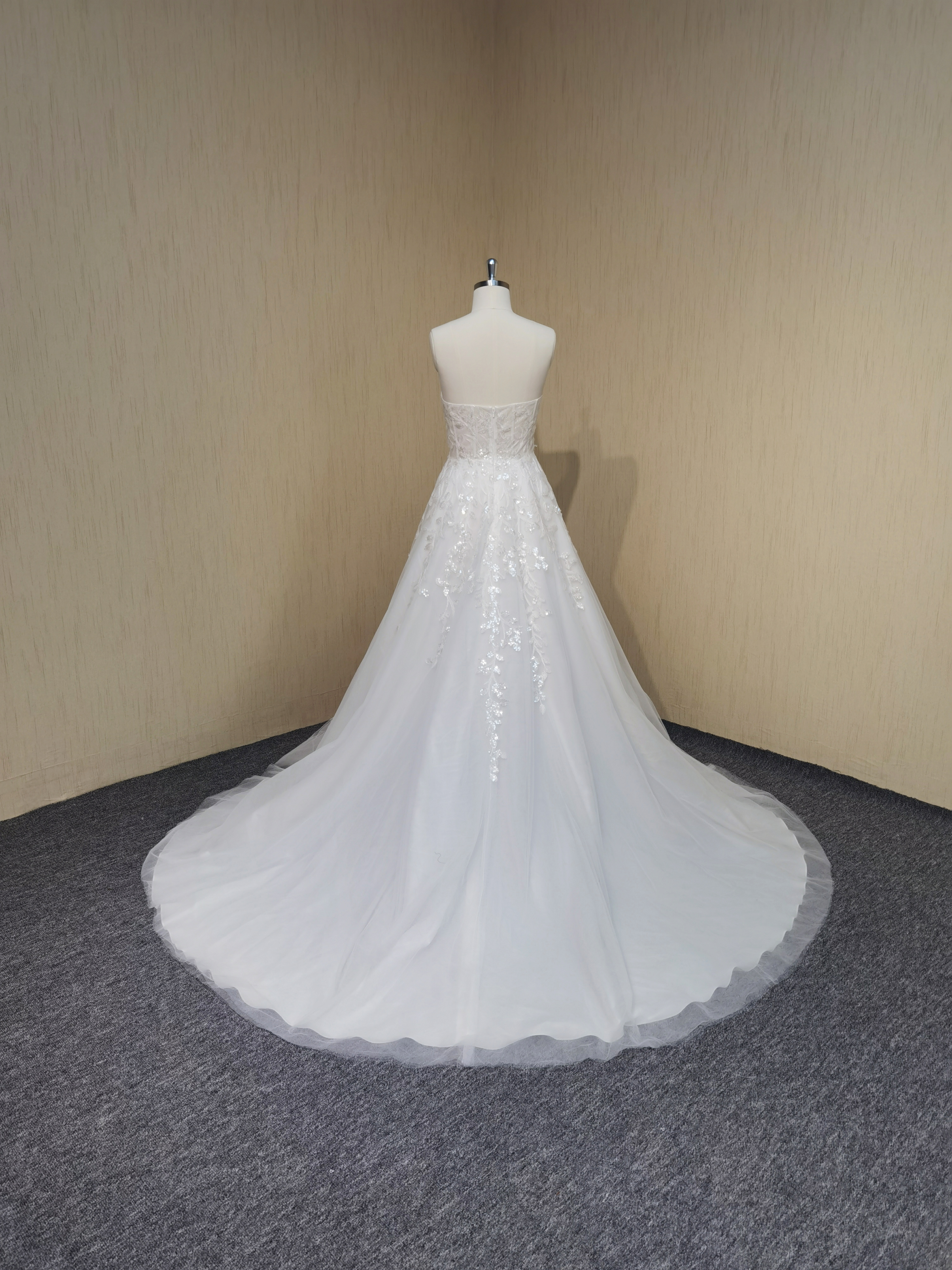 Y028 Strapless A-line Slit Sequined Bridal Wedding Dresses