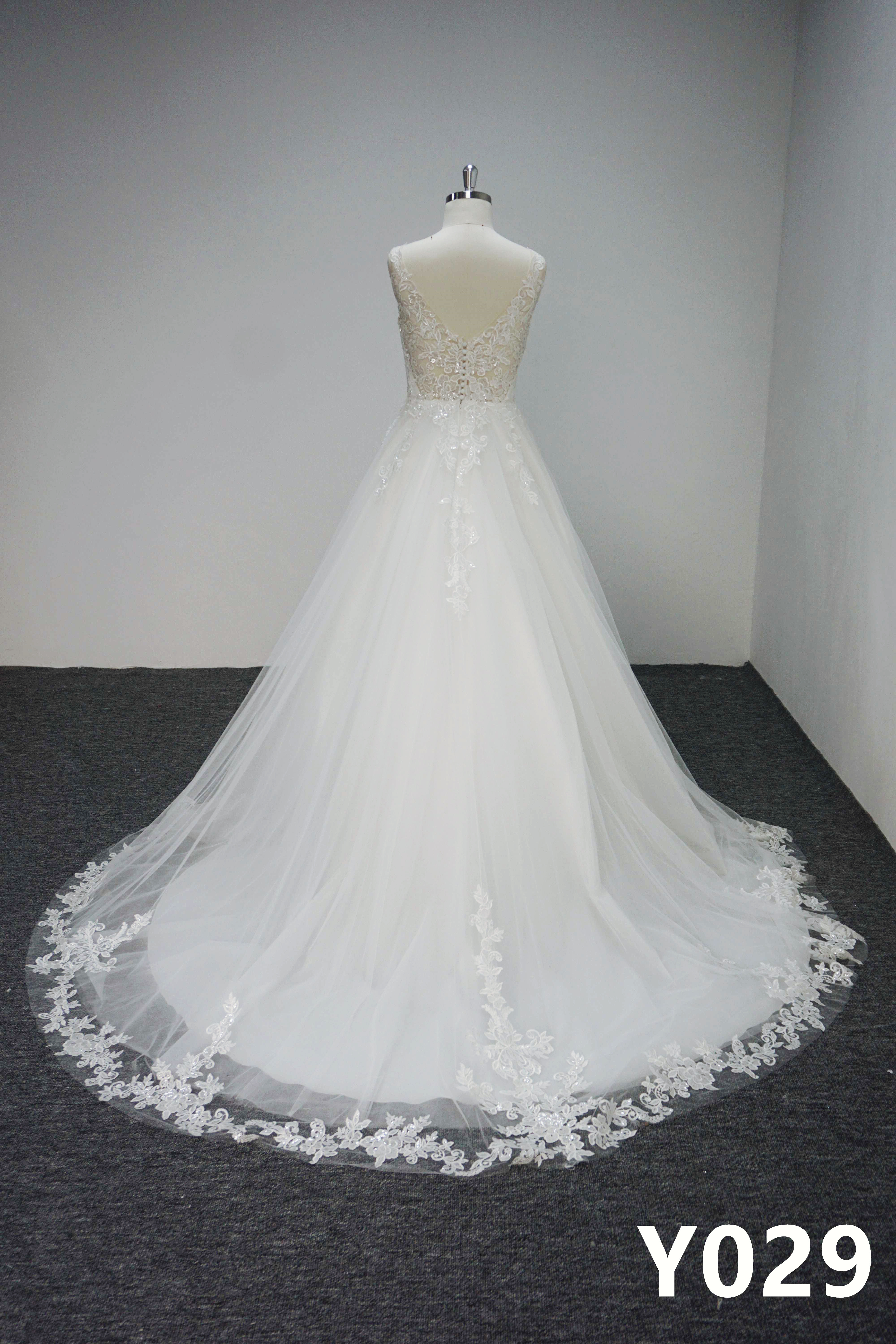 Y034 Lace Applique A-line Bridal Wedding Dresses