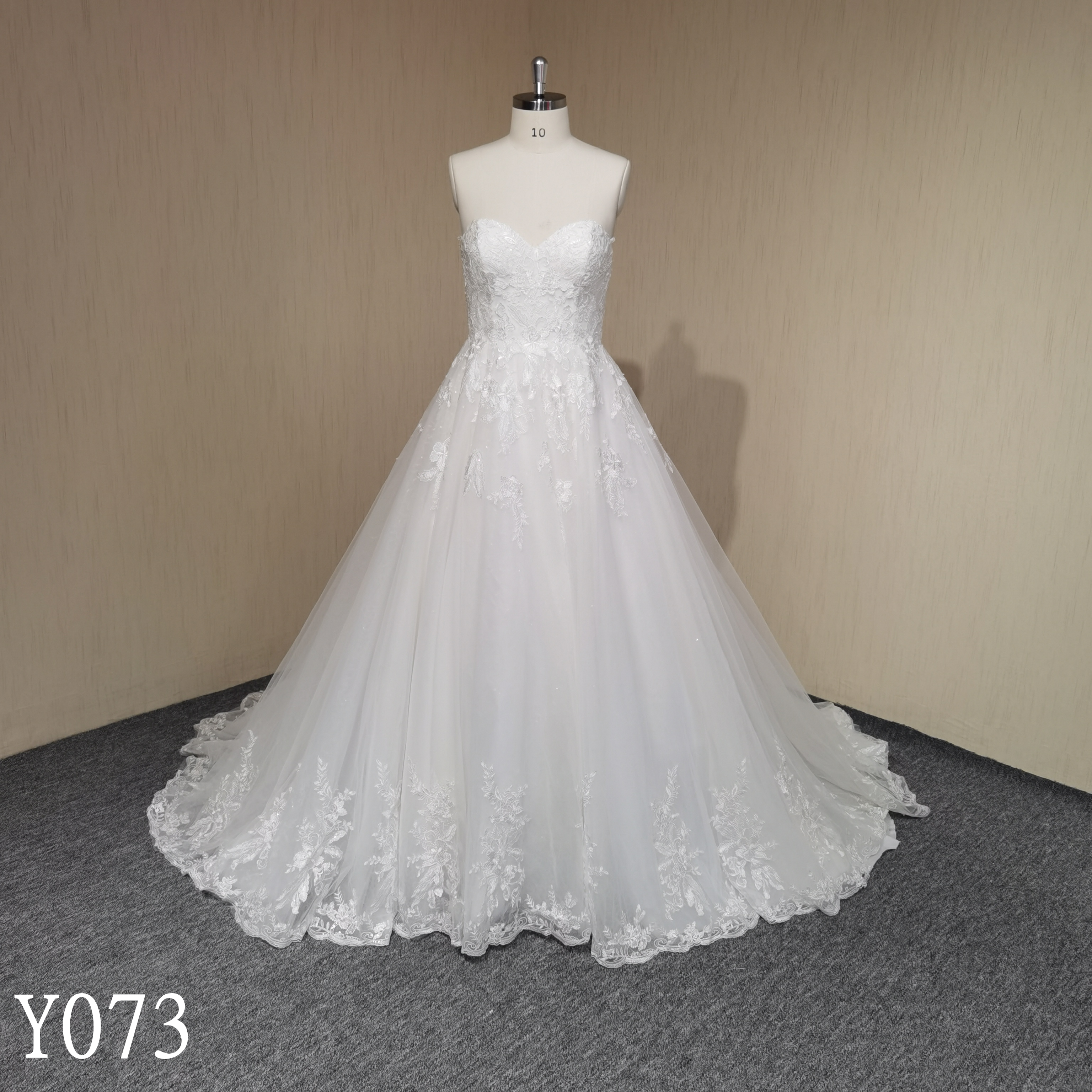 Y073 Sleeveless Sweetheart Neck A-line Lace Bridal Wedding Dresses
