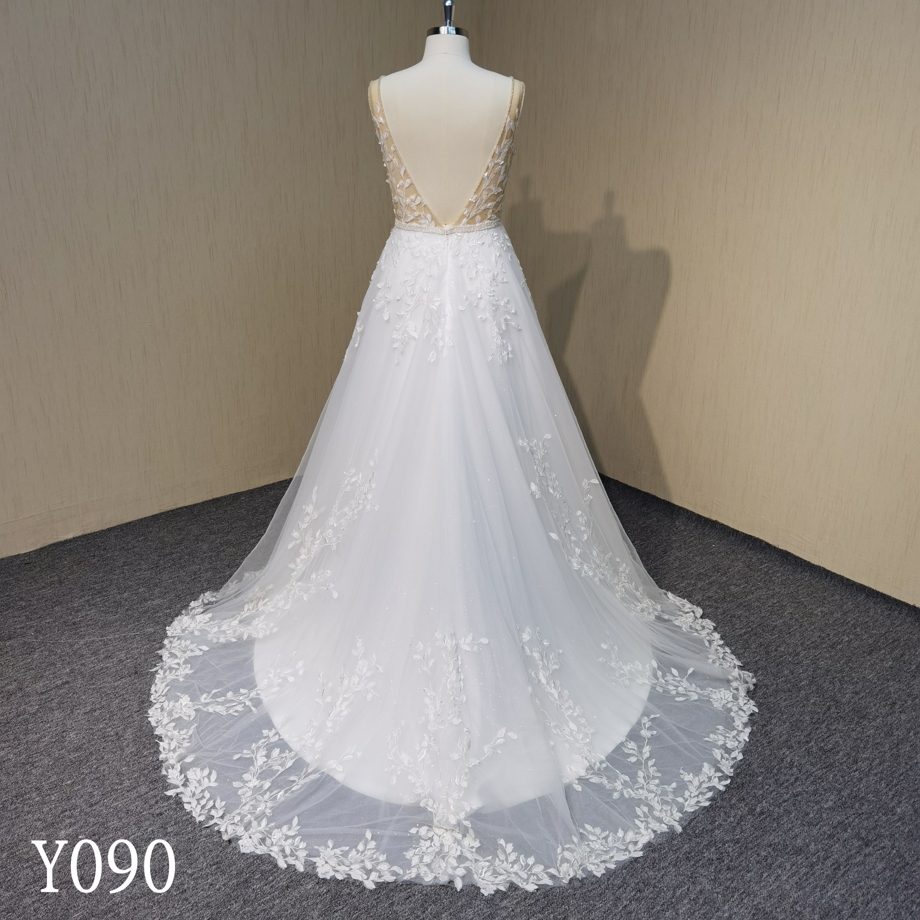 Y090 Lace Appliqued V-Neck Belt Beaded A-Line Bridal Gowns