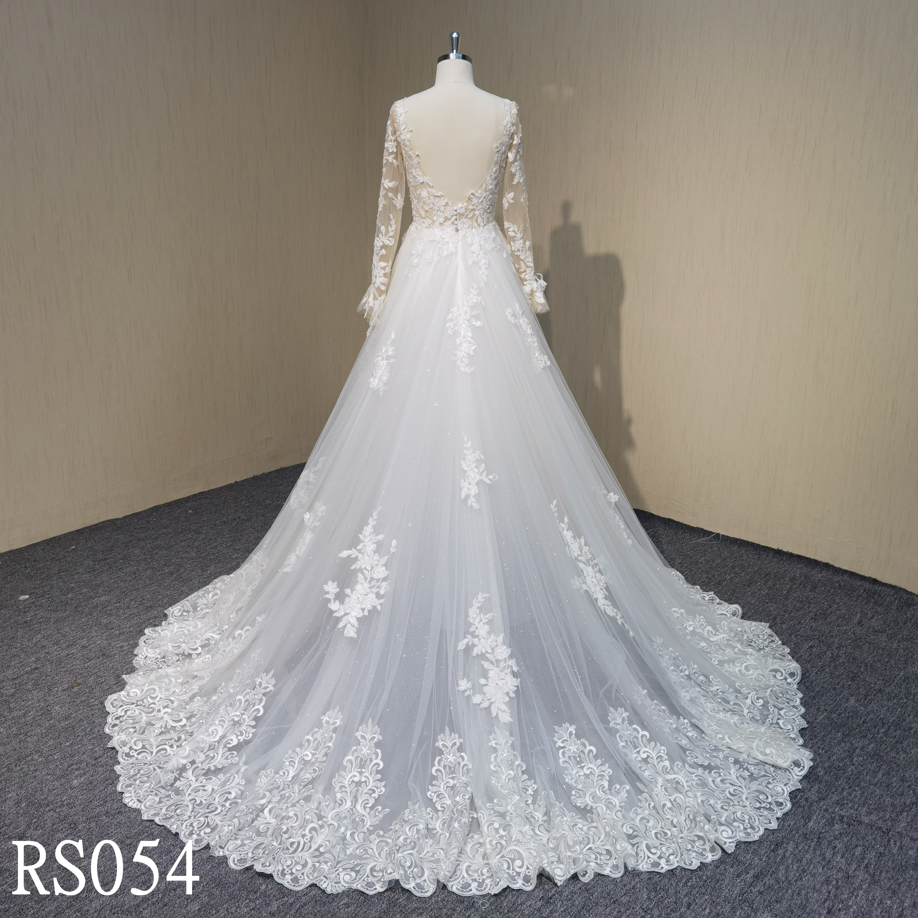 RS054 A-line Bridal Wedding Dresse with Applique Made in Guangdong Suppliers