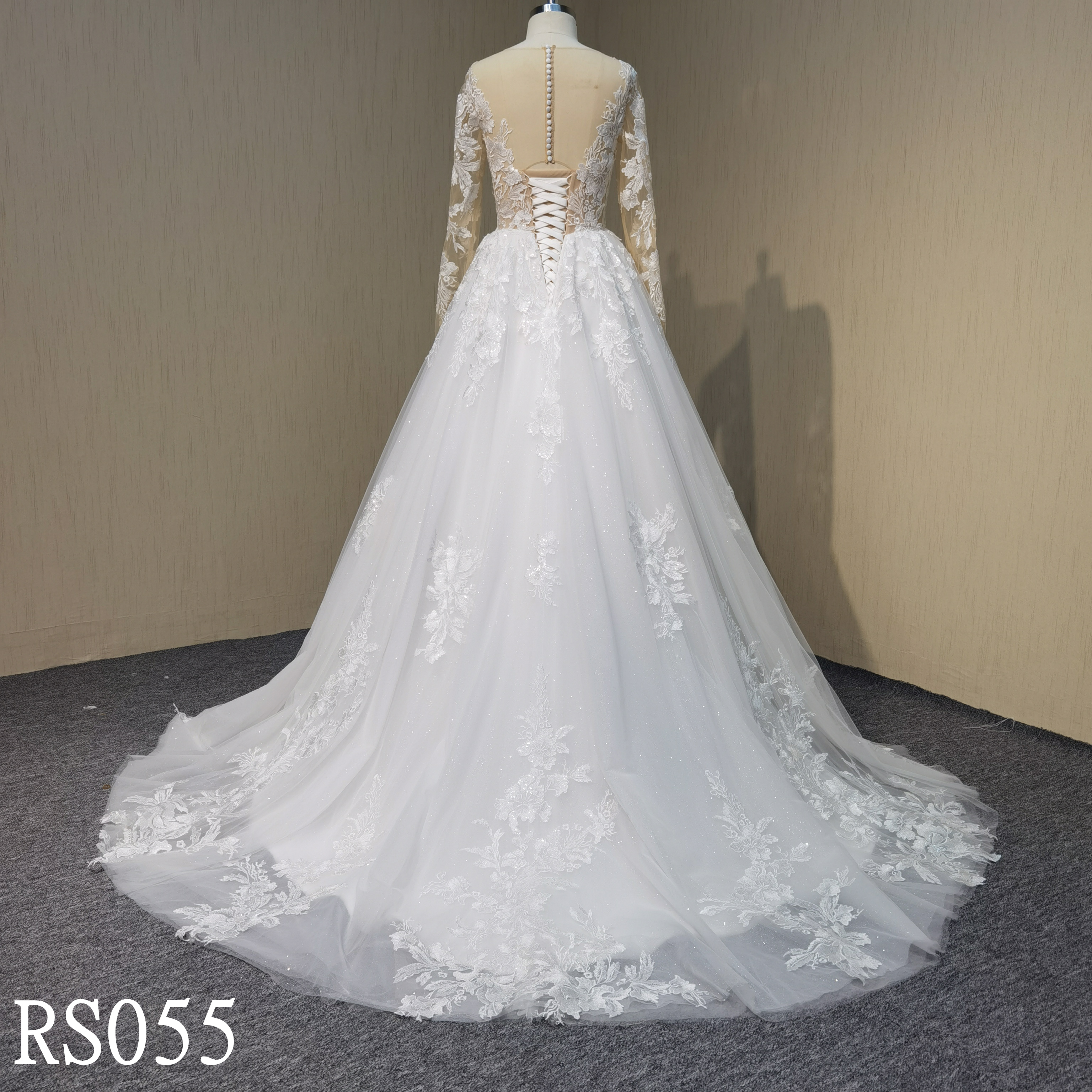 RS055 Loog Sleeve A-line Wedding Dresses