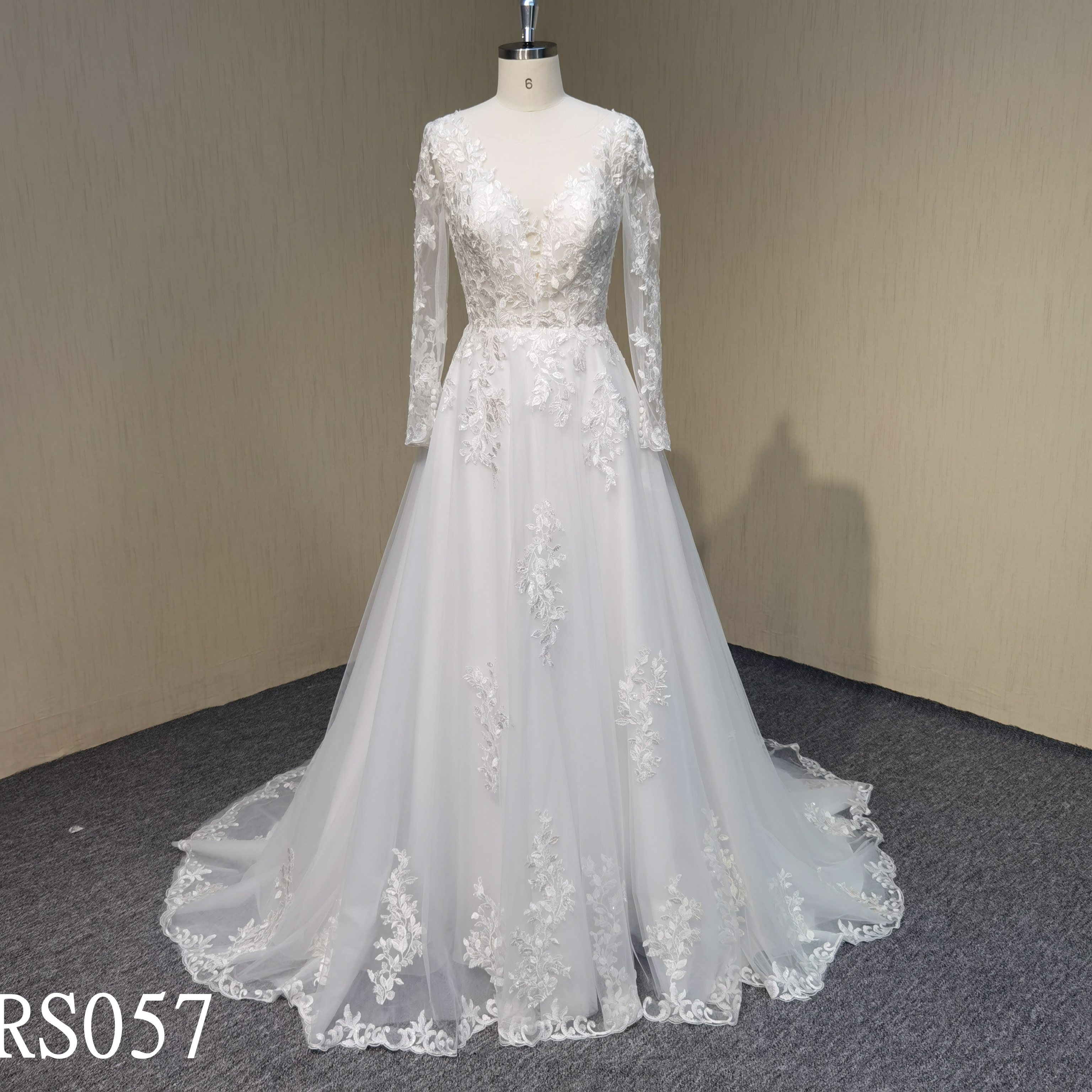 RS057 A-line Loog Sleeve Wedding Dresses with Applique Made in China