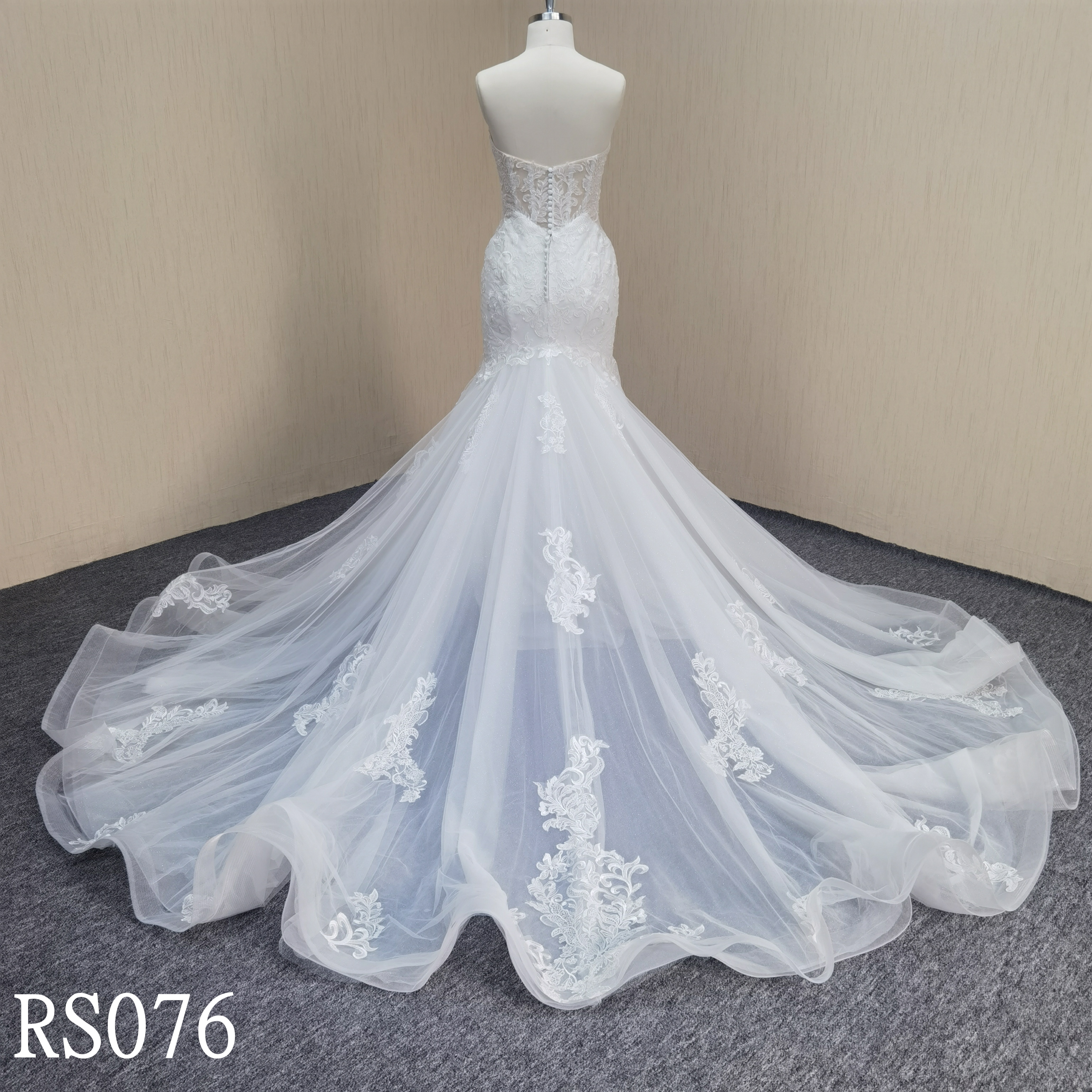 RS076 Lace sweetheart neckline Mermaid Bridal Gown Made in China