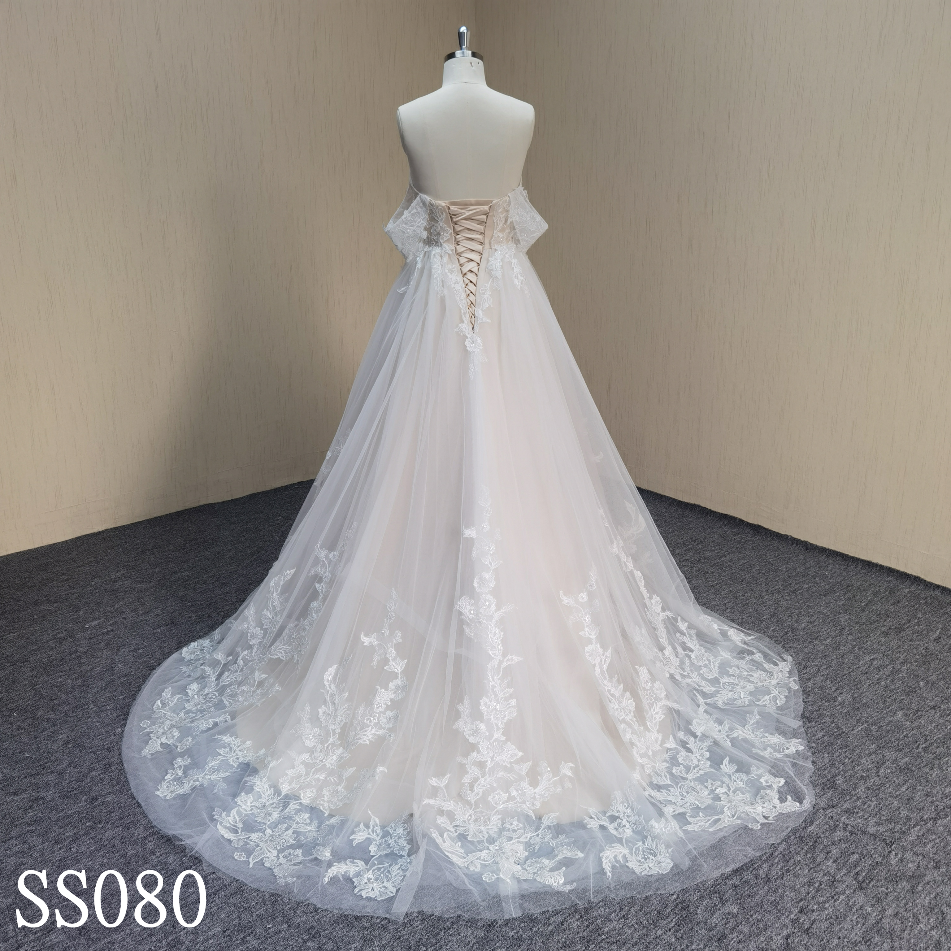RS080 A-line Tulle Applique Bridal Wedding Dresses Sweetheart neckline Wedding Dress