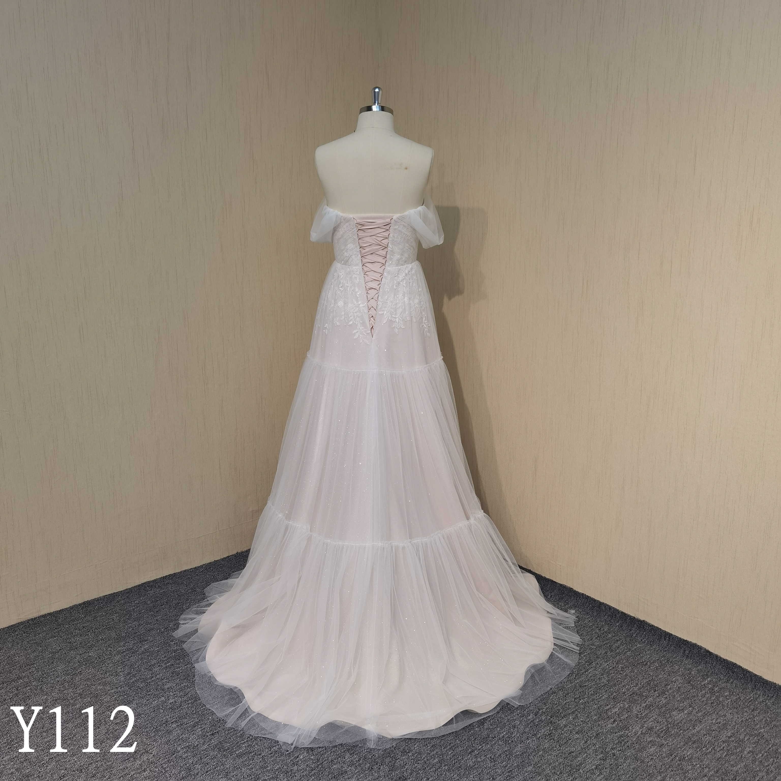 Y112 A-line Sweetheart Neck Tulle Applique Bridal Wedding Dresses