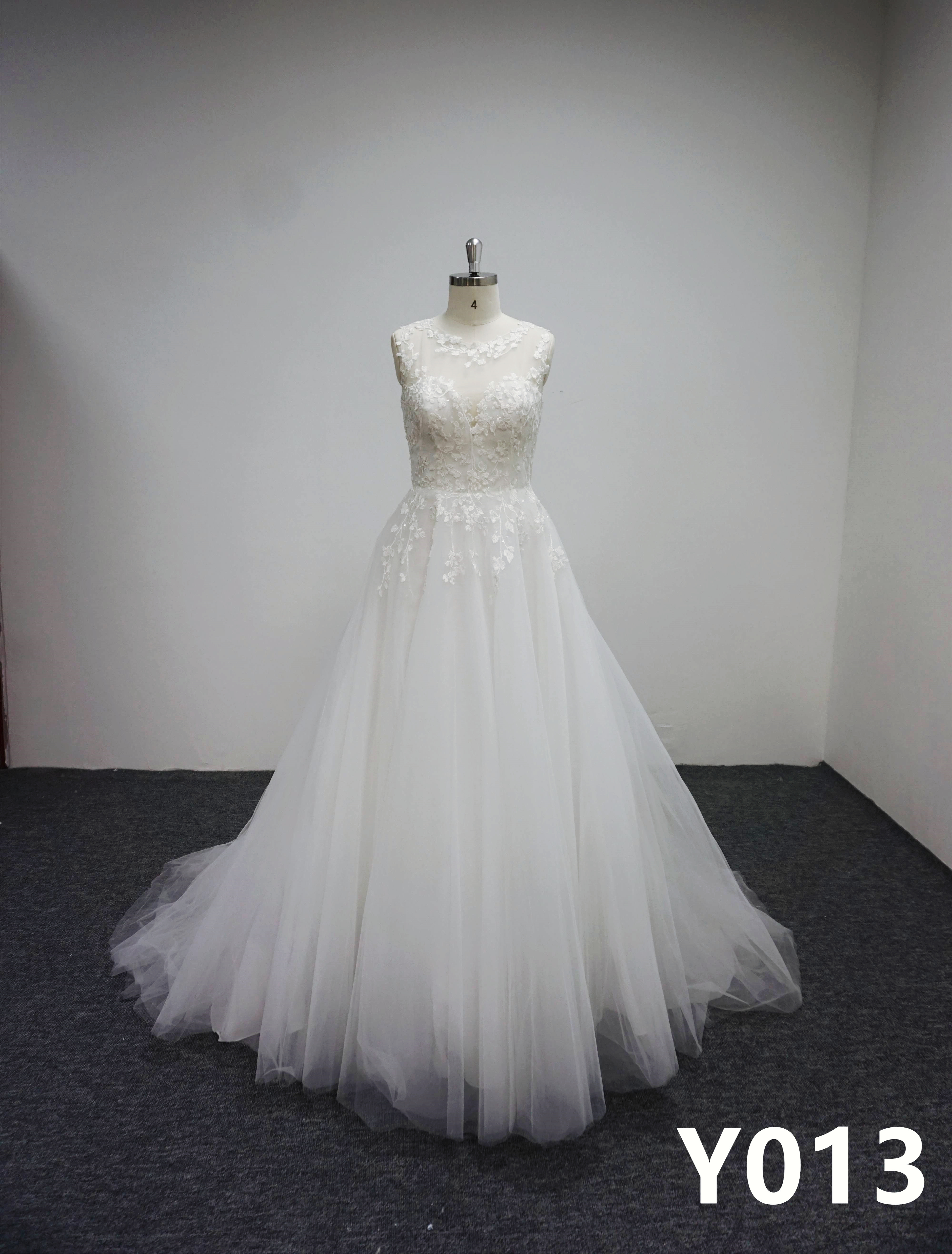 Y013 Wedding Bridal with applique Wedding Dress Sleeveless Dress