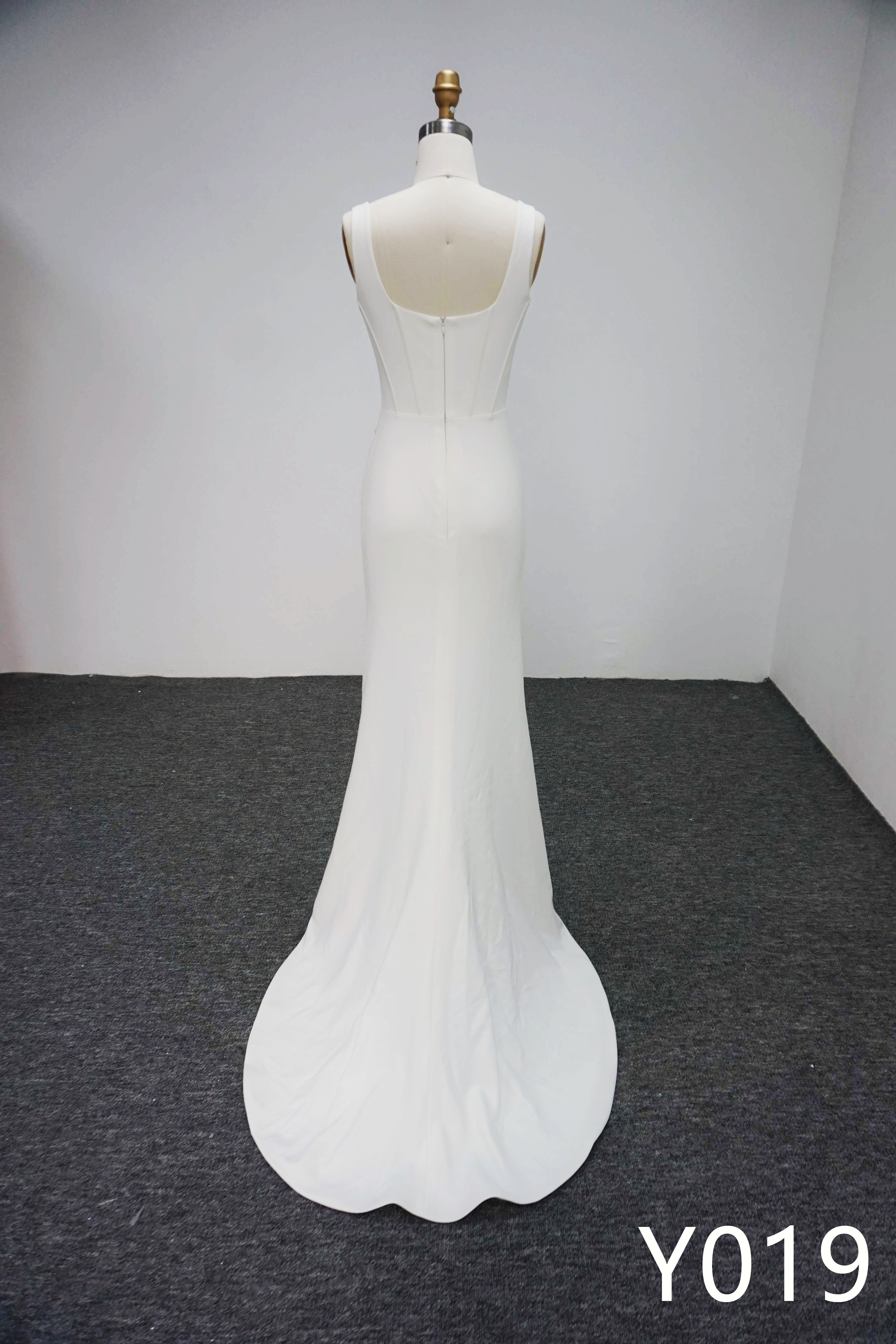 Y019 Scoop-Neck Mermaid Wedding Dresses with Slit made in China