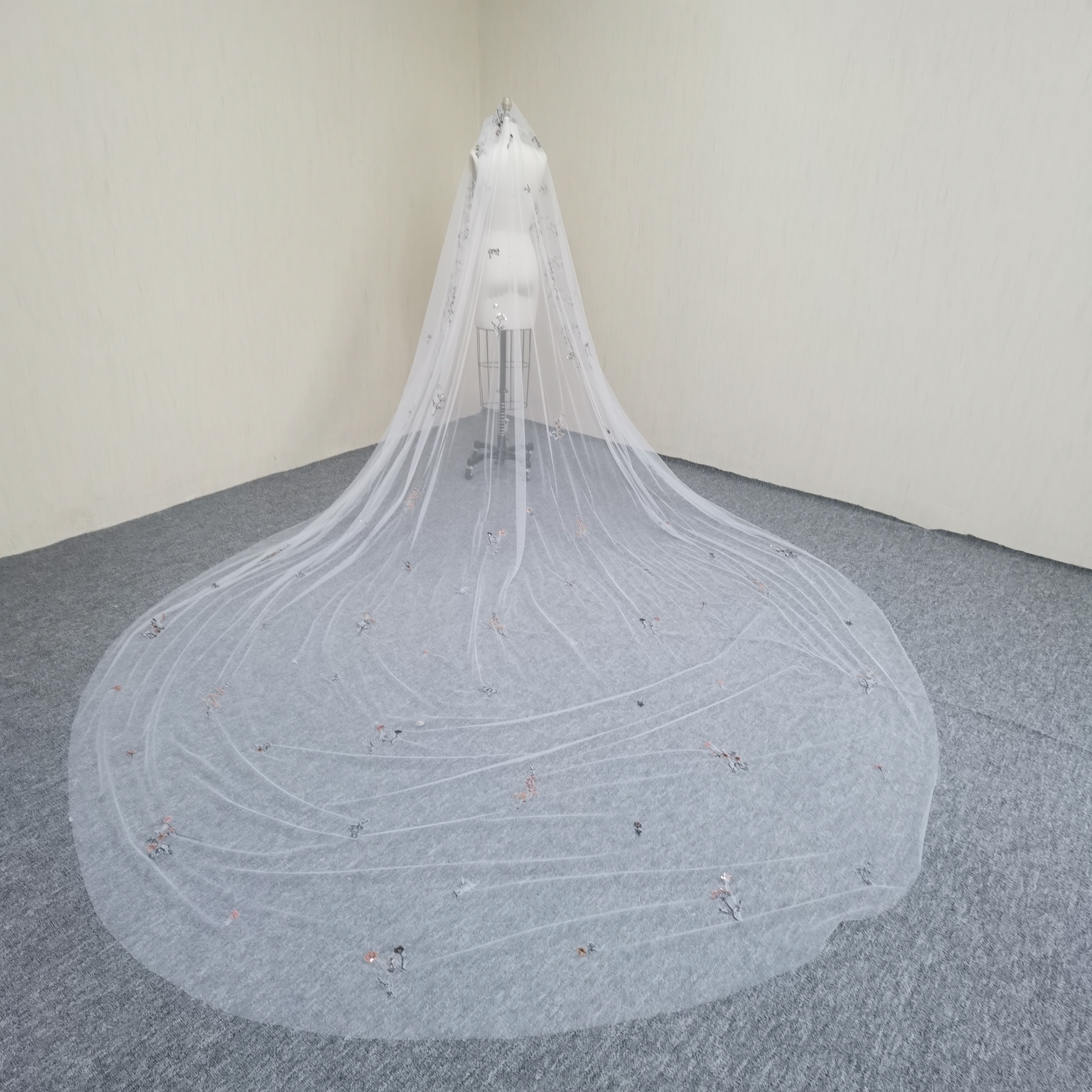 Y166 Veil