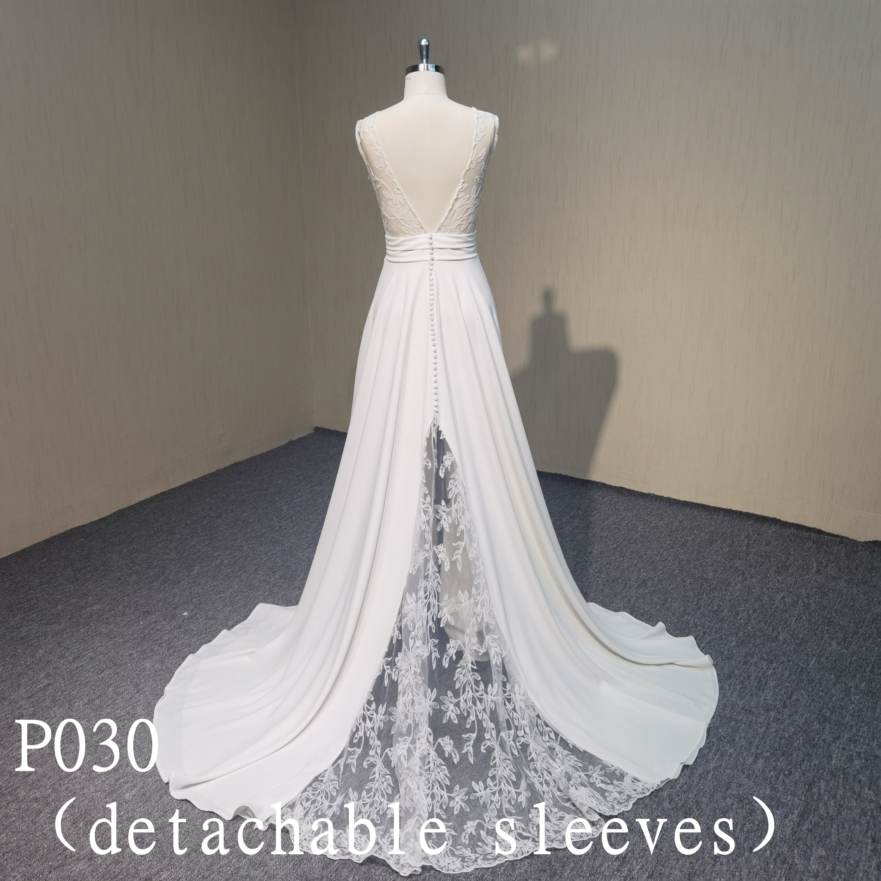 P030 Lace flowers Bridal Gowns Detachable Sleeves Wedding With Dress V-neckline