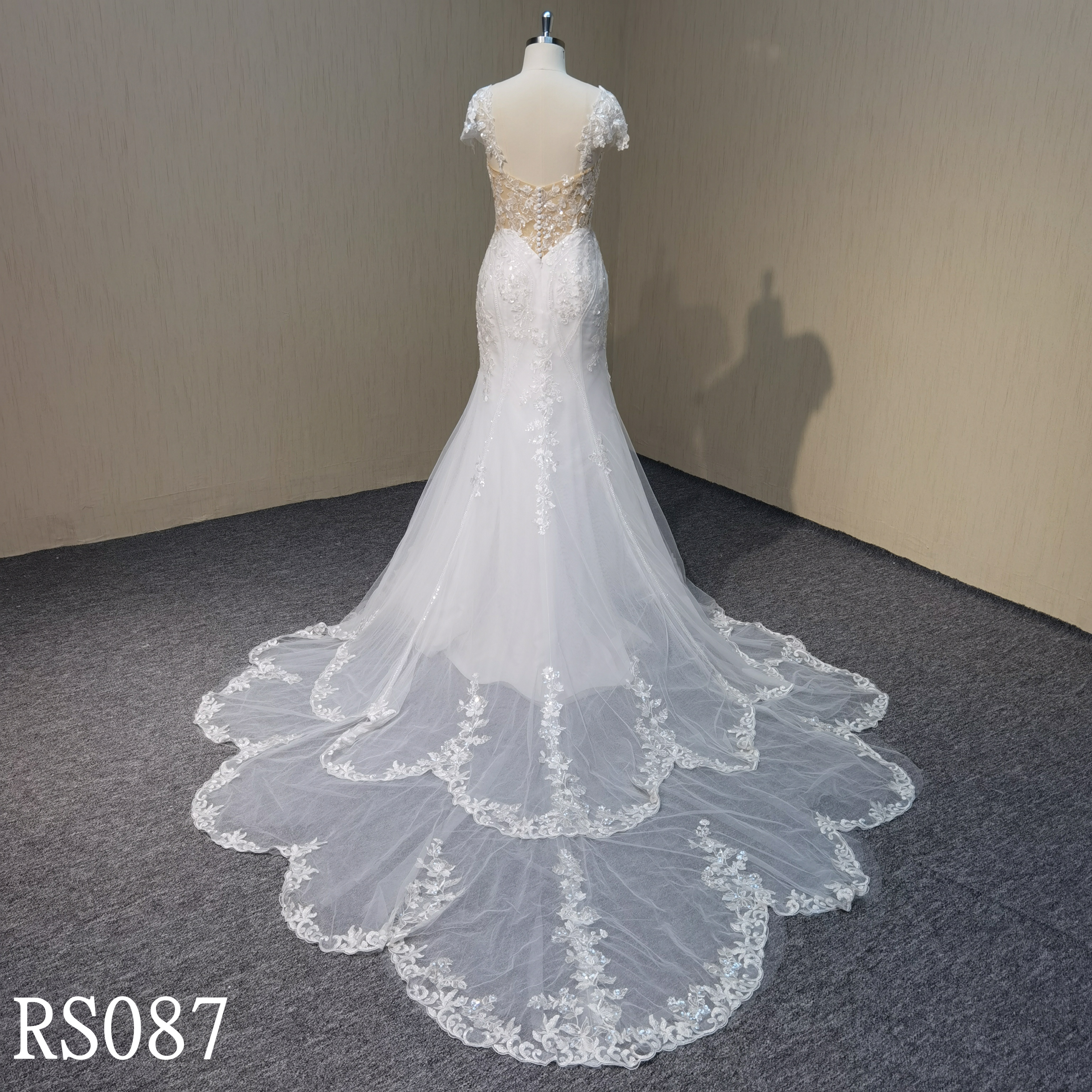 RS087 Mermaid Wedding Dresses with Sequins made in China