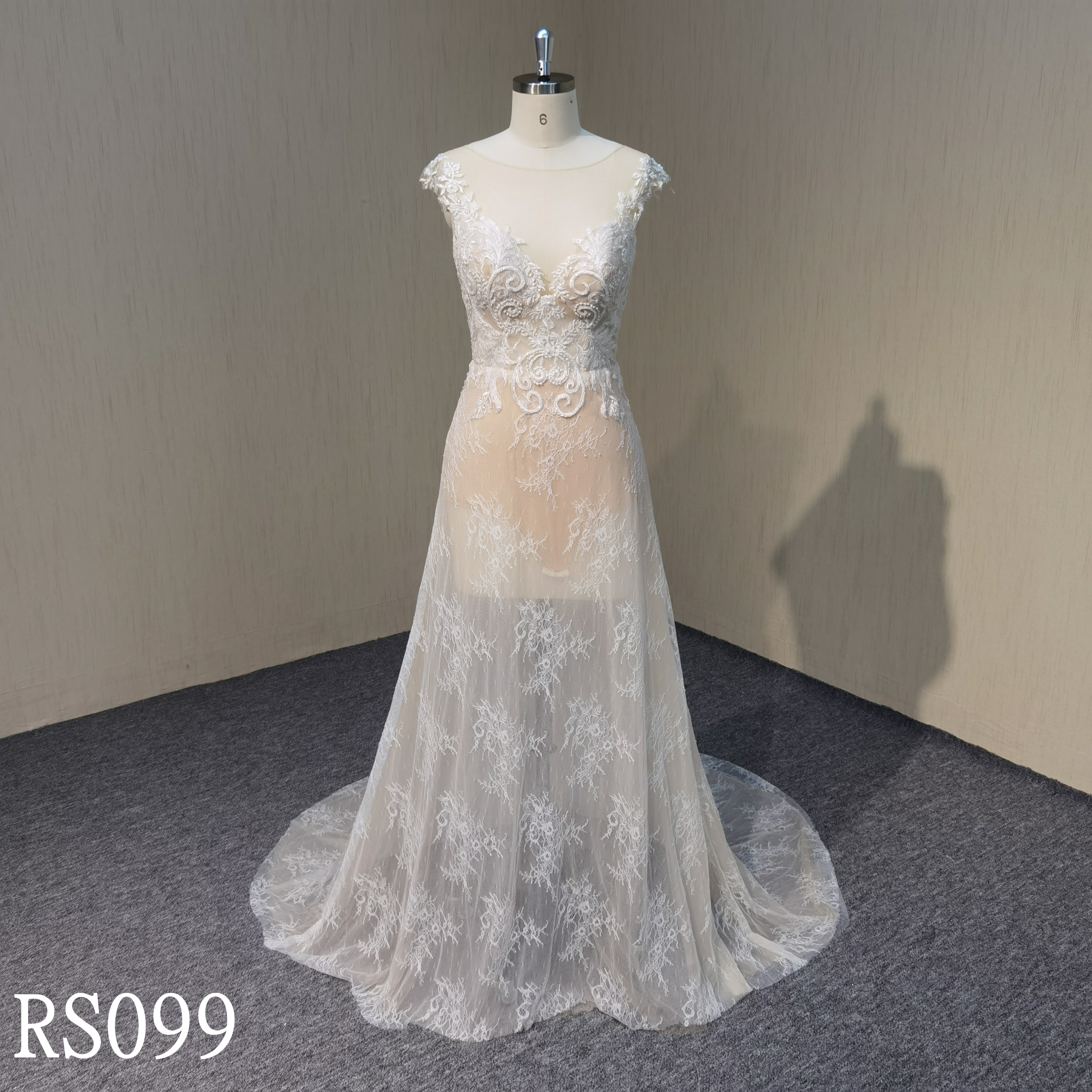 RS099 Lace Mermaid Wedding Dresses with Applique made in China