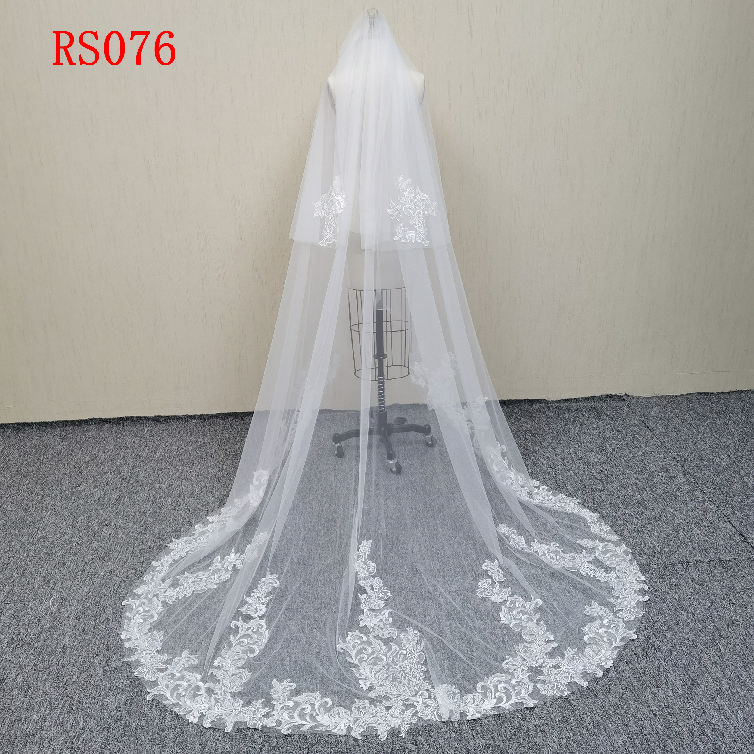 RS076 Veil