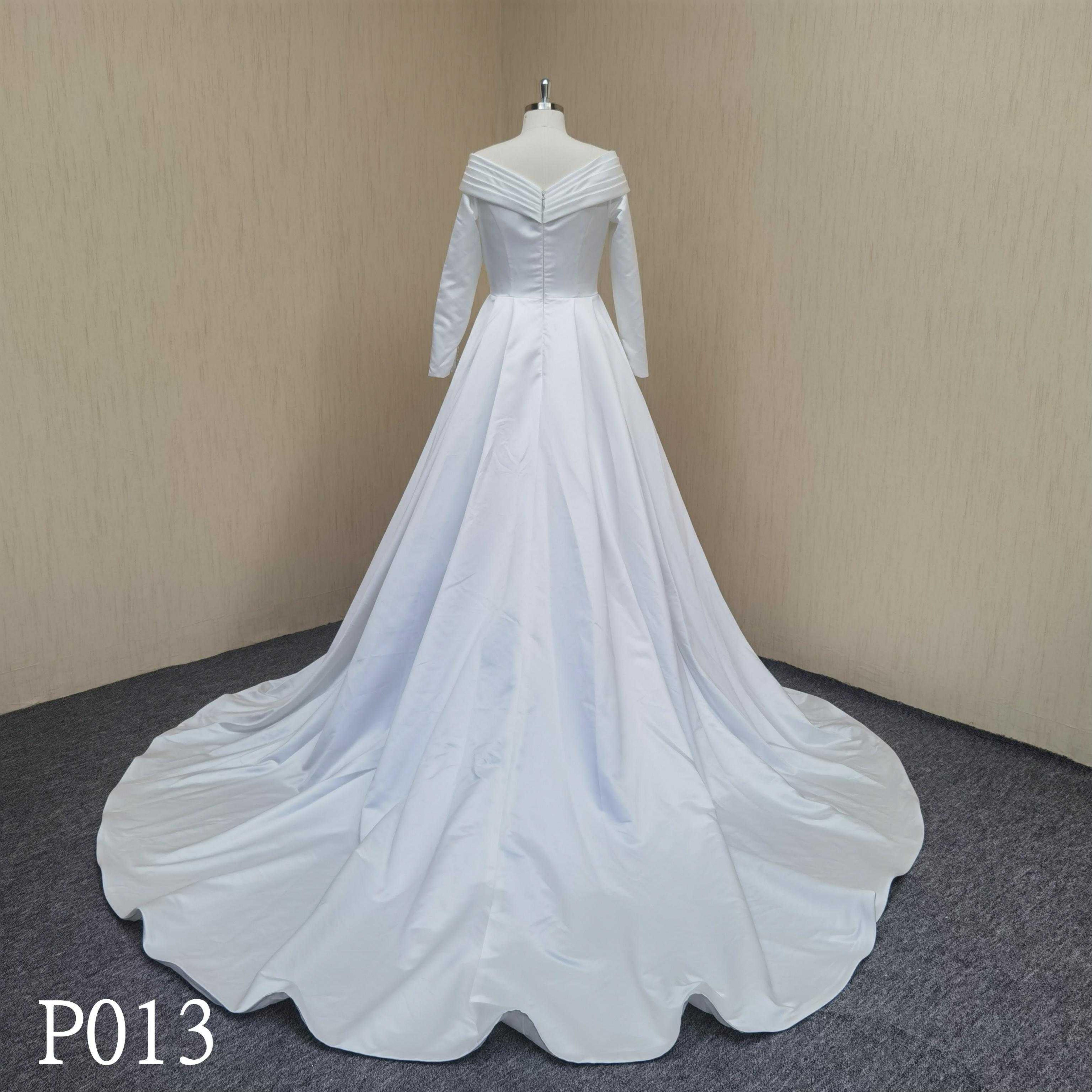 P013 Satin Ball Gown With Long Sleeve Bridal Gowns Wedding Dress Made in China