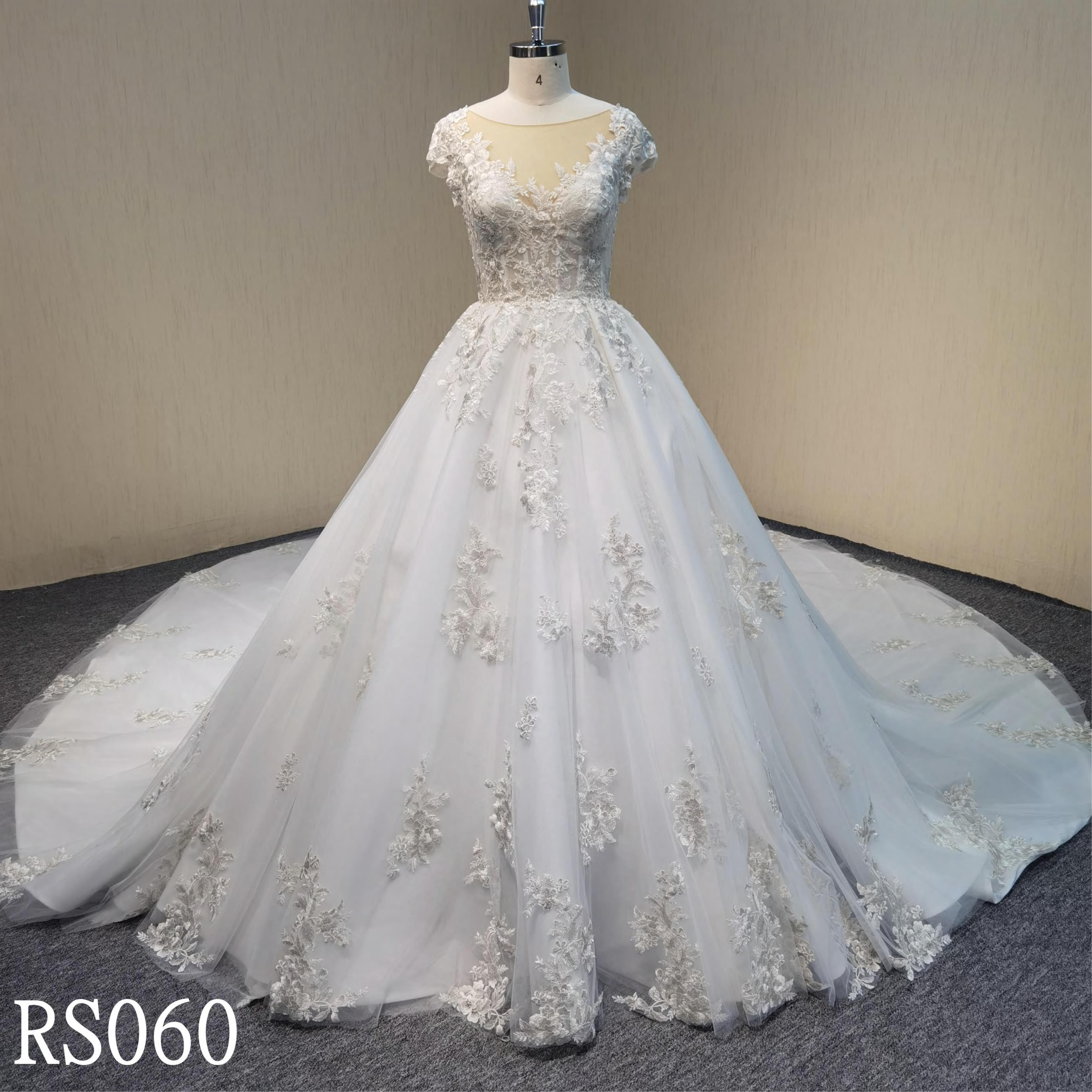 RS060  Ivory and silver lace wedding dress ball gown for wedding