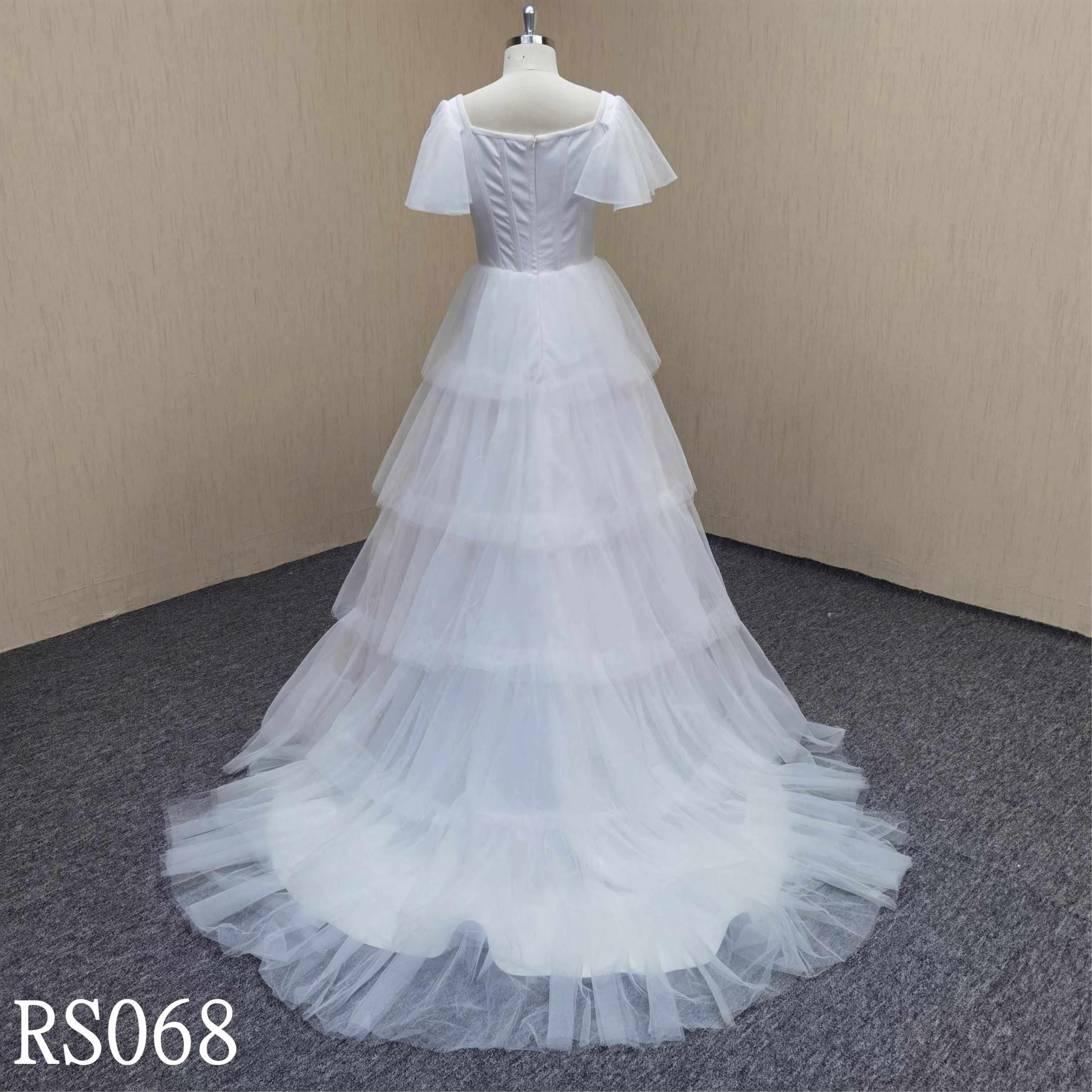 RS068  Ruffles A line skirt   wedding dress brdal gown for women