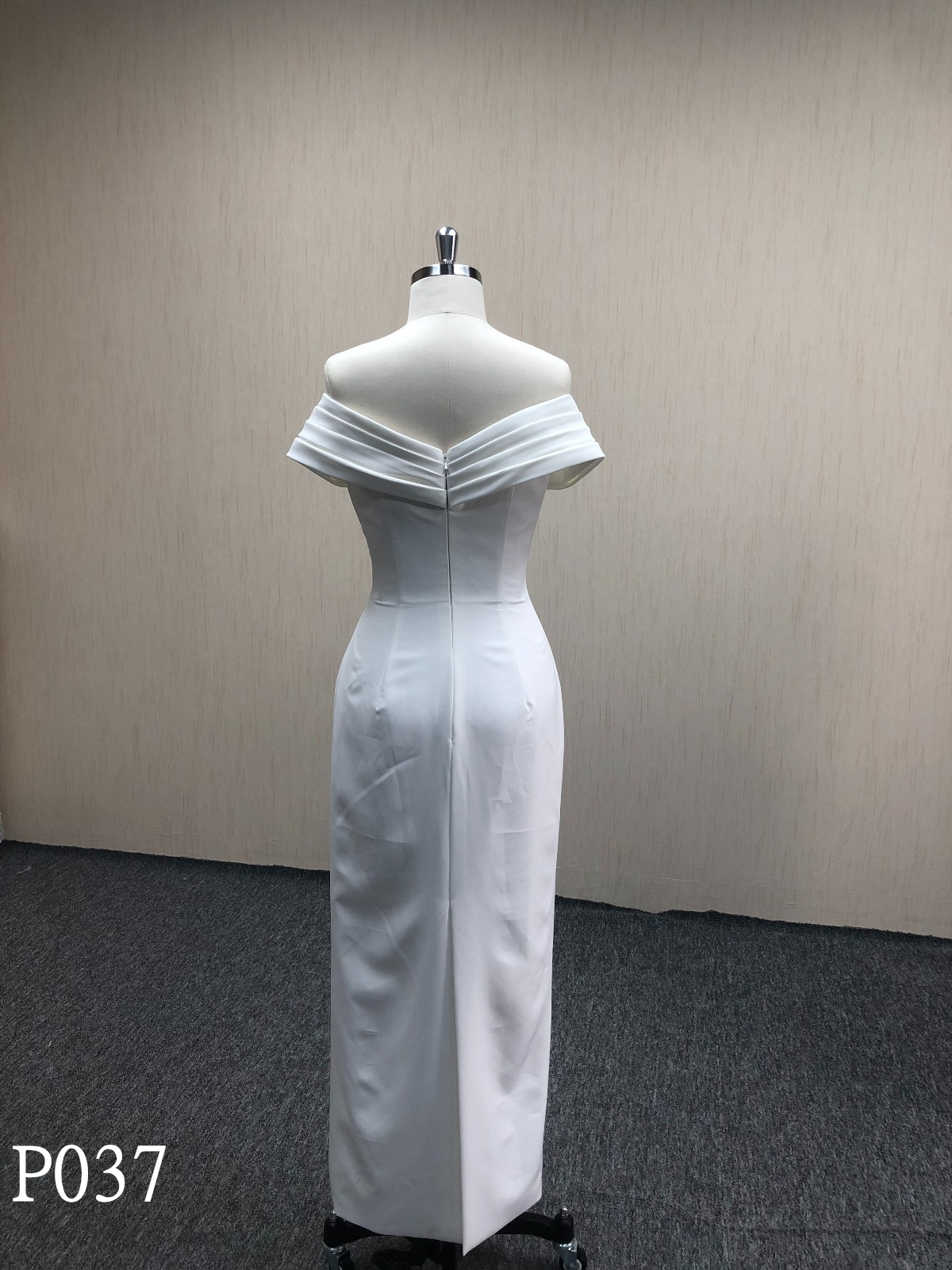 P037 V-neck Mermaid Wedding Dress Fashion design