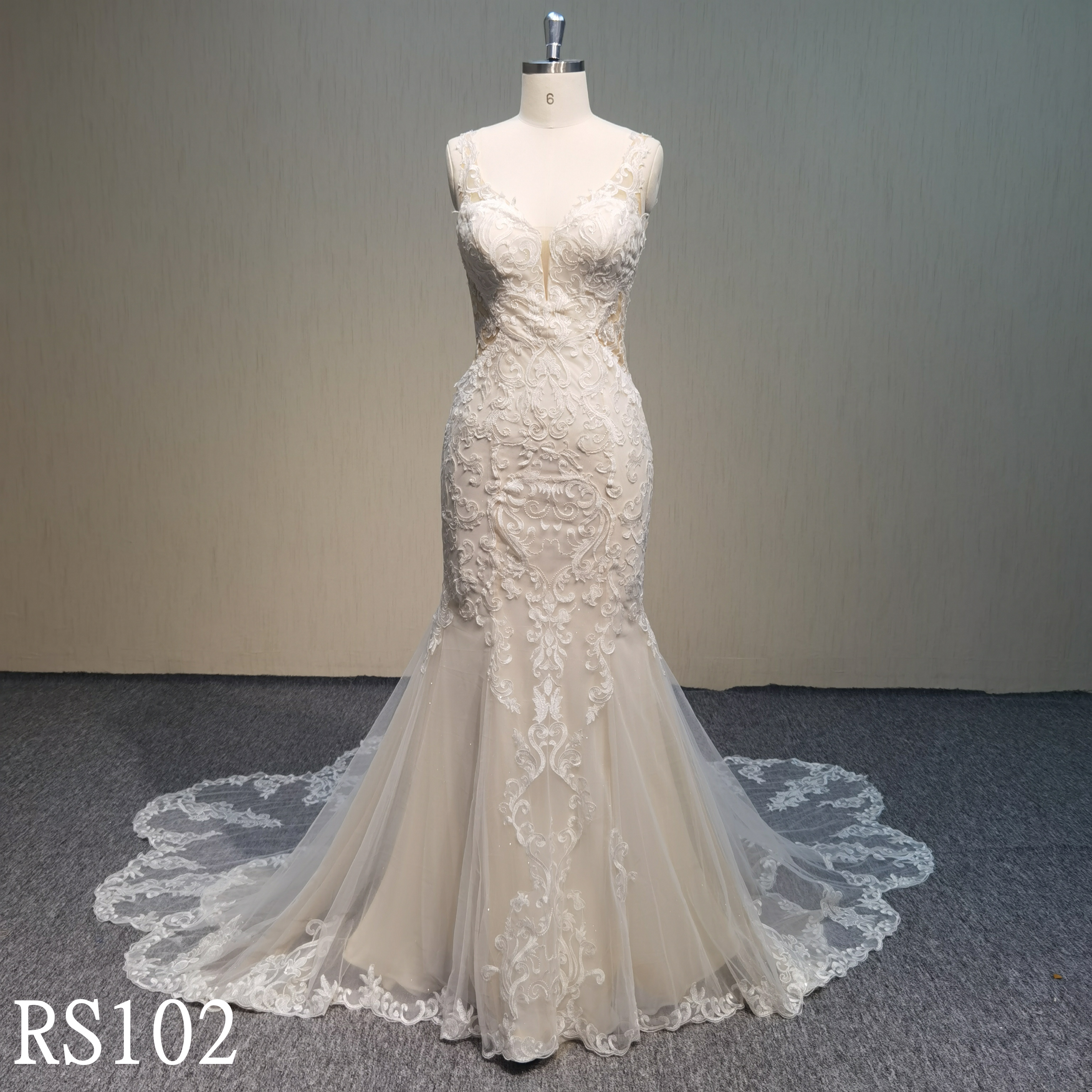 RS102 Applique Spaghetti strap mermaid dress with  sweetheart zipper back wedding dress