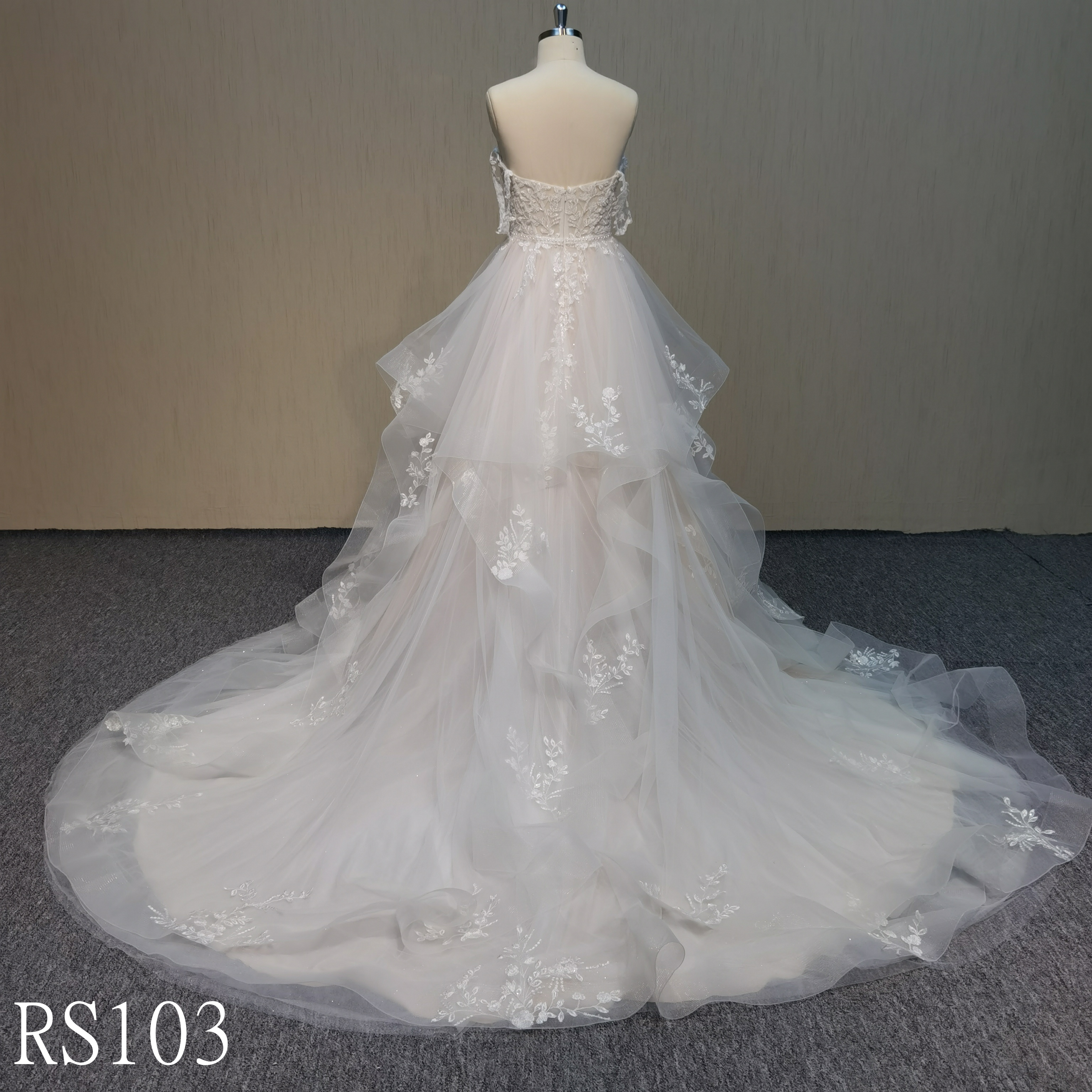RS103 Organza ball gown Sleeveless Bridal Wedding Dresses With lace