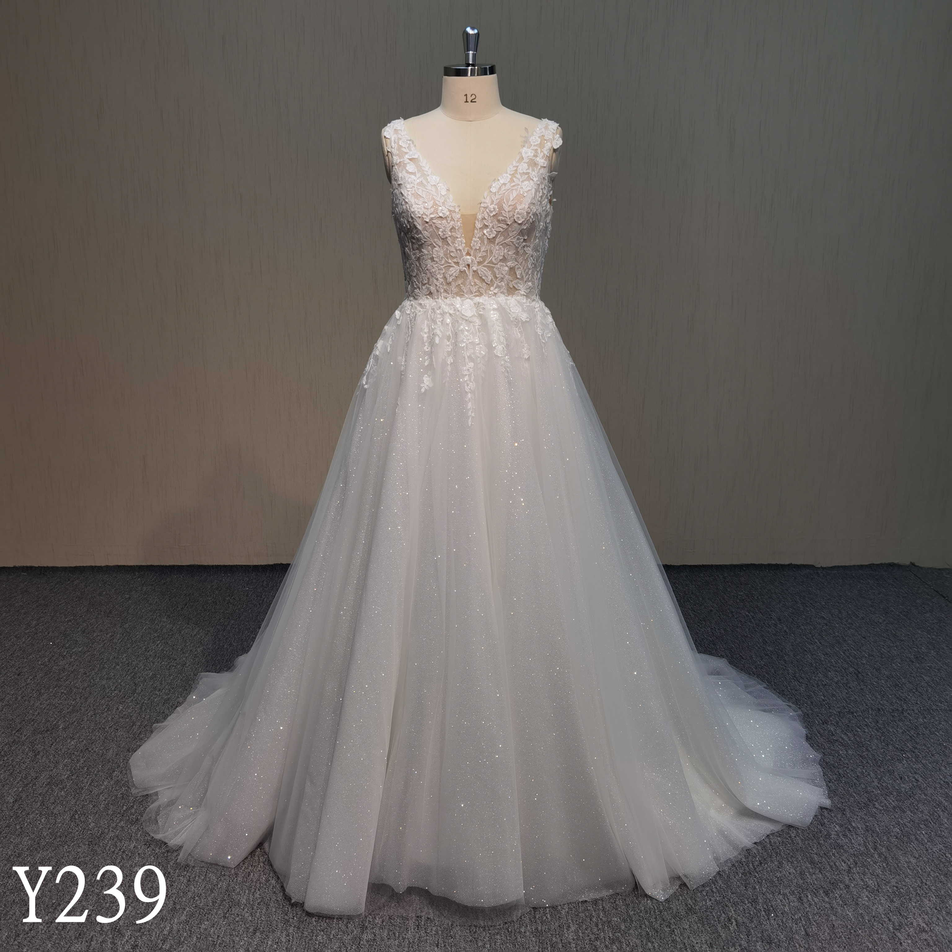 Y239  V-Neck Wedding Dress with Applique Lace and glitter for Woman