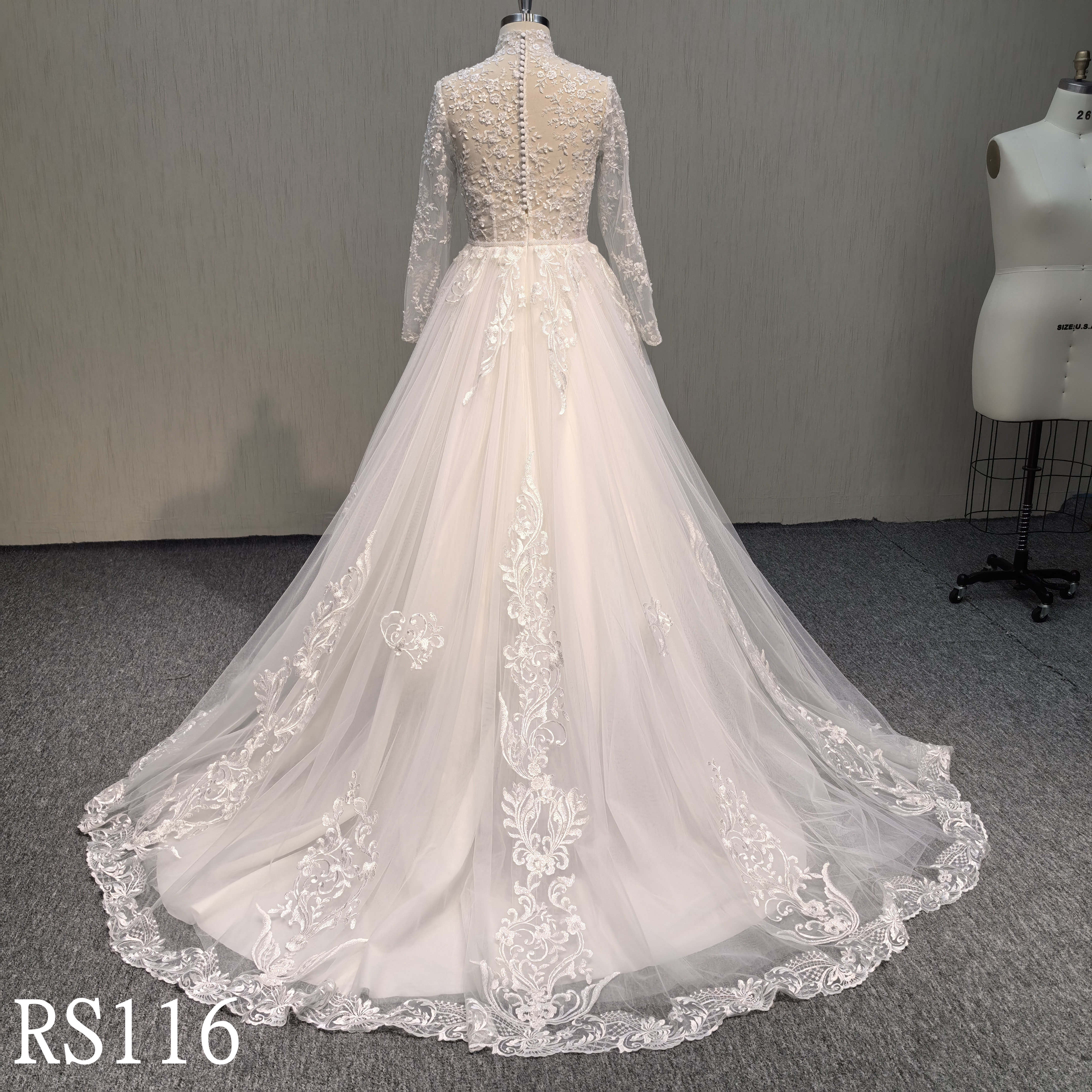 RS106 Elegant Design High Neck LongSleeve Applique Lace Made in China