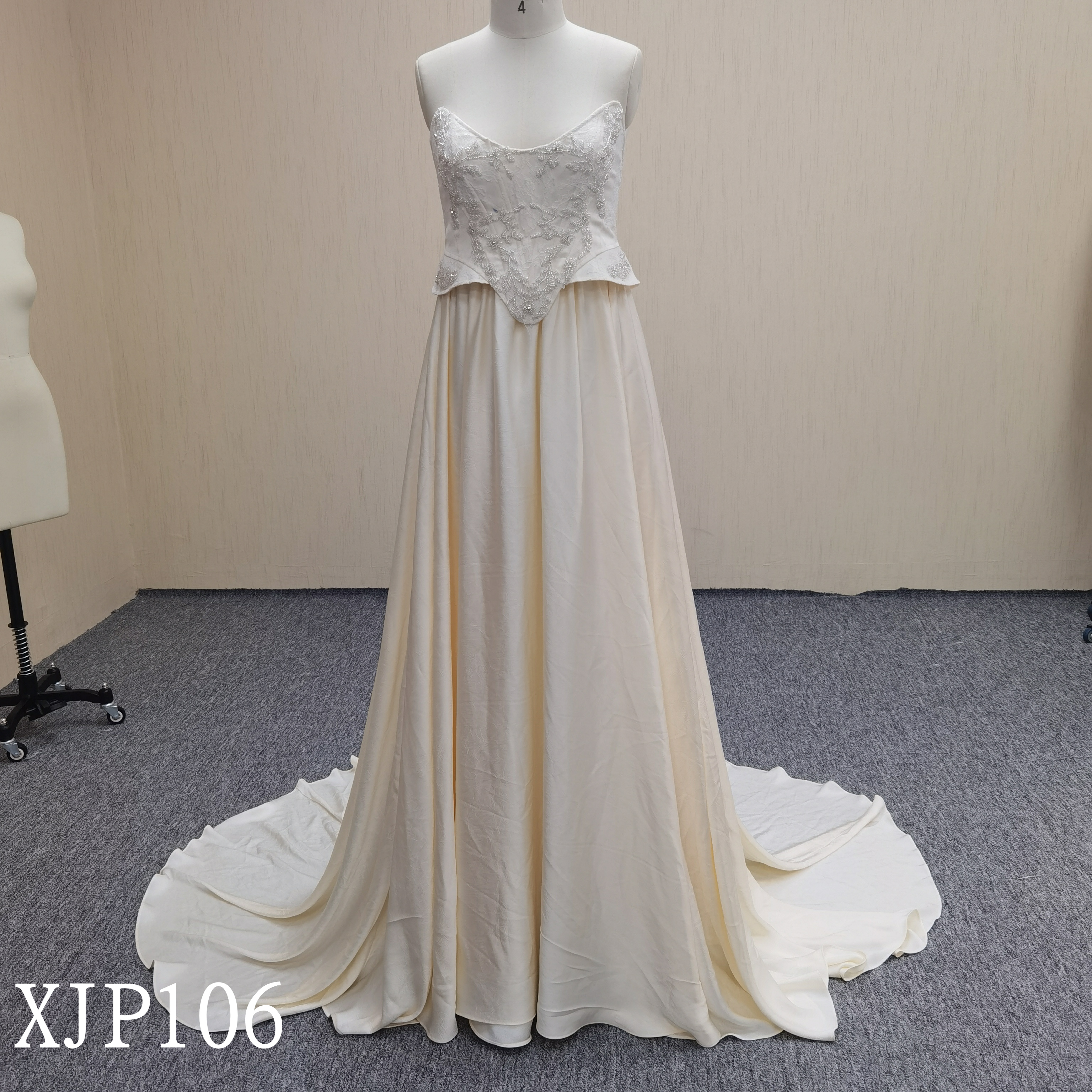 XJP106 beading lace crepe sleeveless A-line evening Dresses  Unique design dress made in China