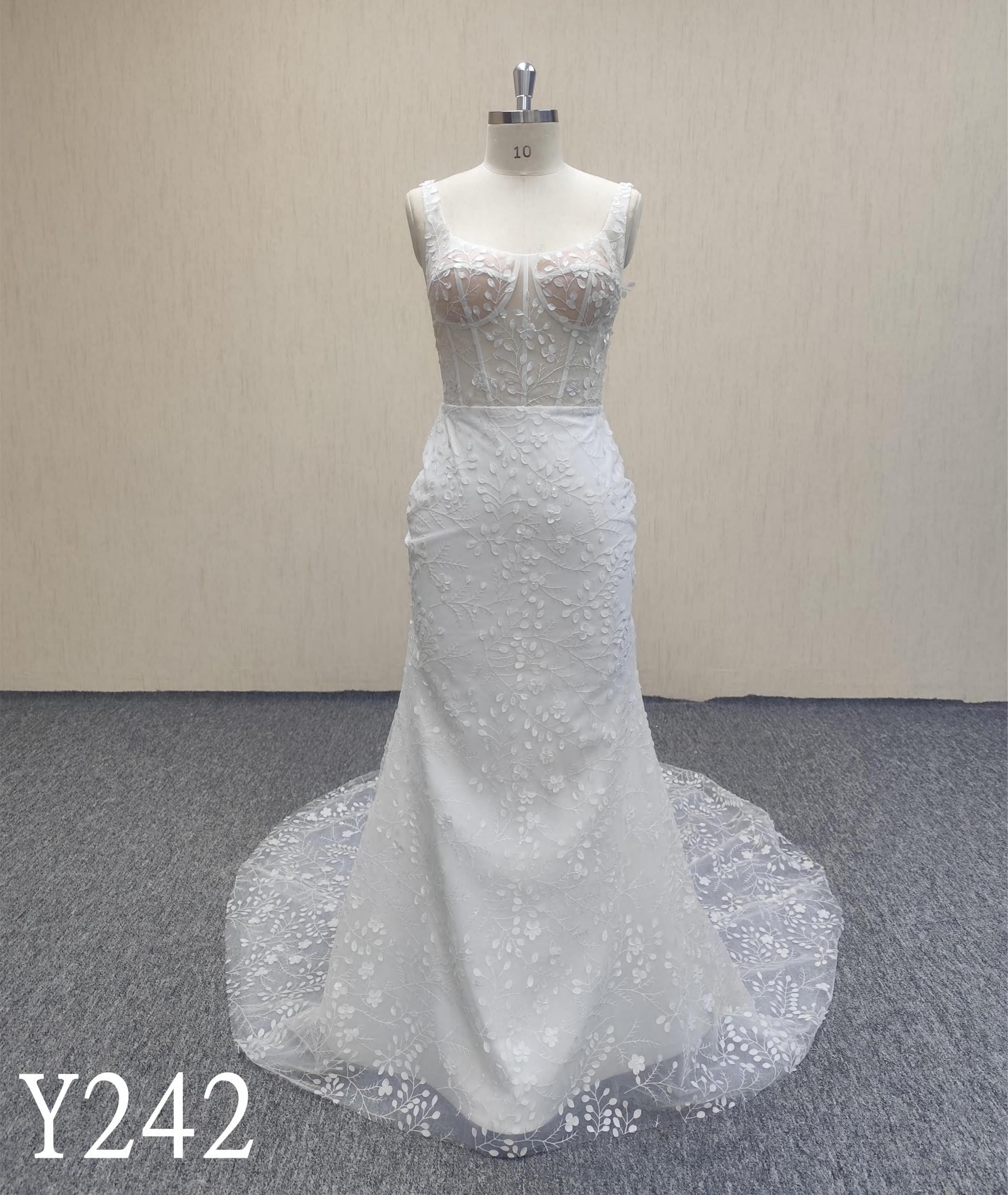 Y242 Square-neck sleeveless dress with lace appliques Backless gown Made In China