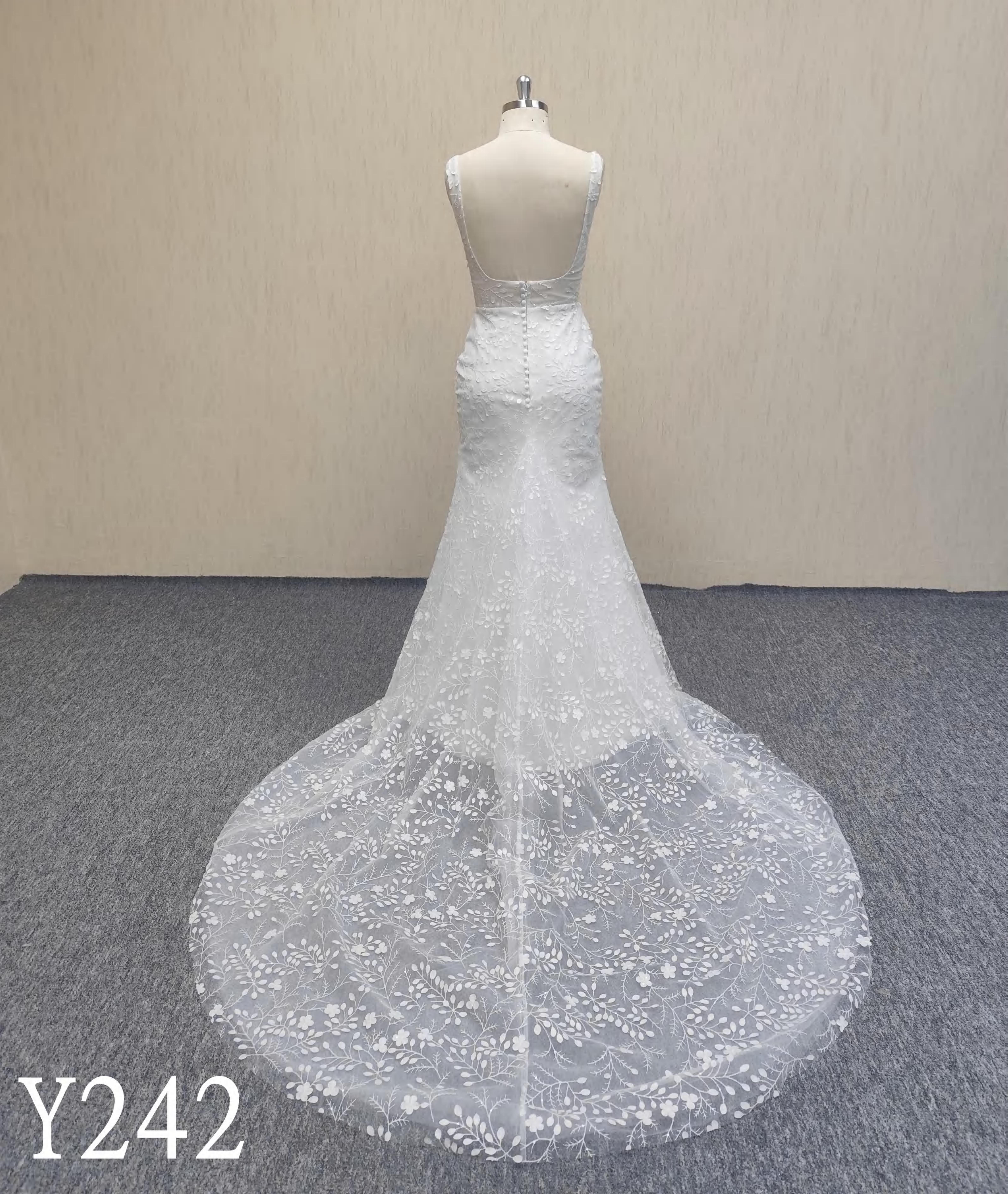 Y242 Square-neck sleeveless dress with lace appliques Backless gown Made In China