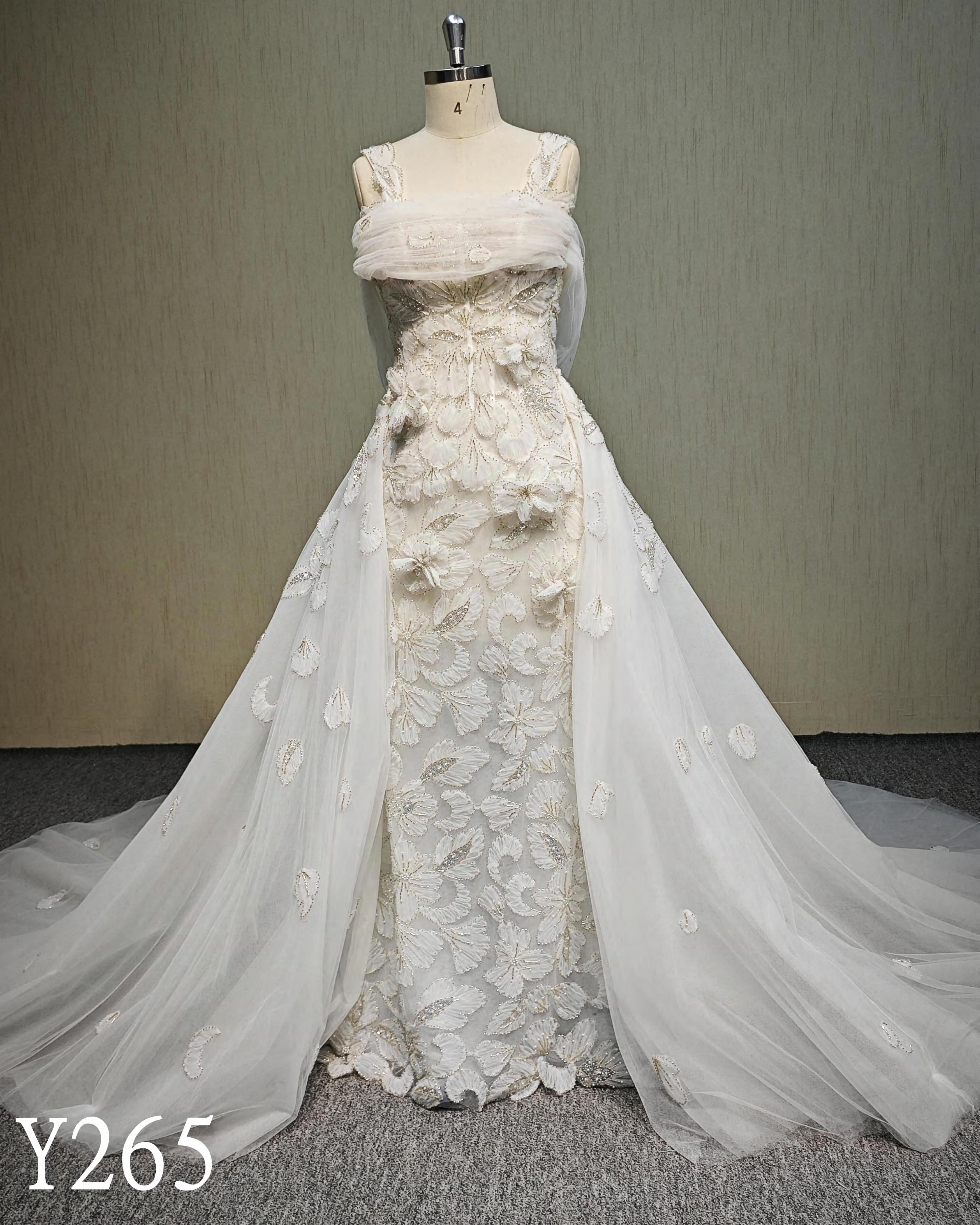 Y265 3D Flower Wedding Dress with Beads Made in China