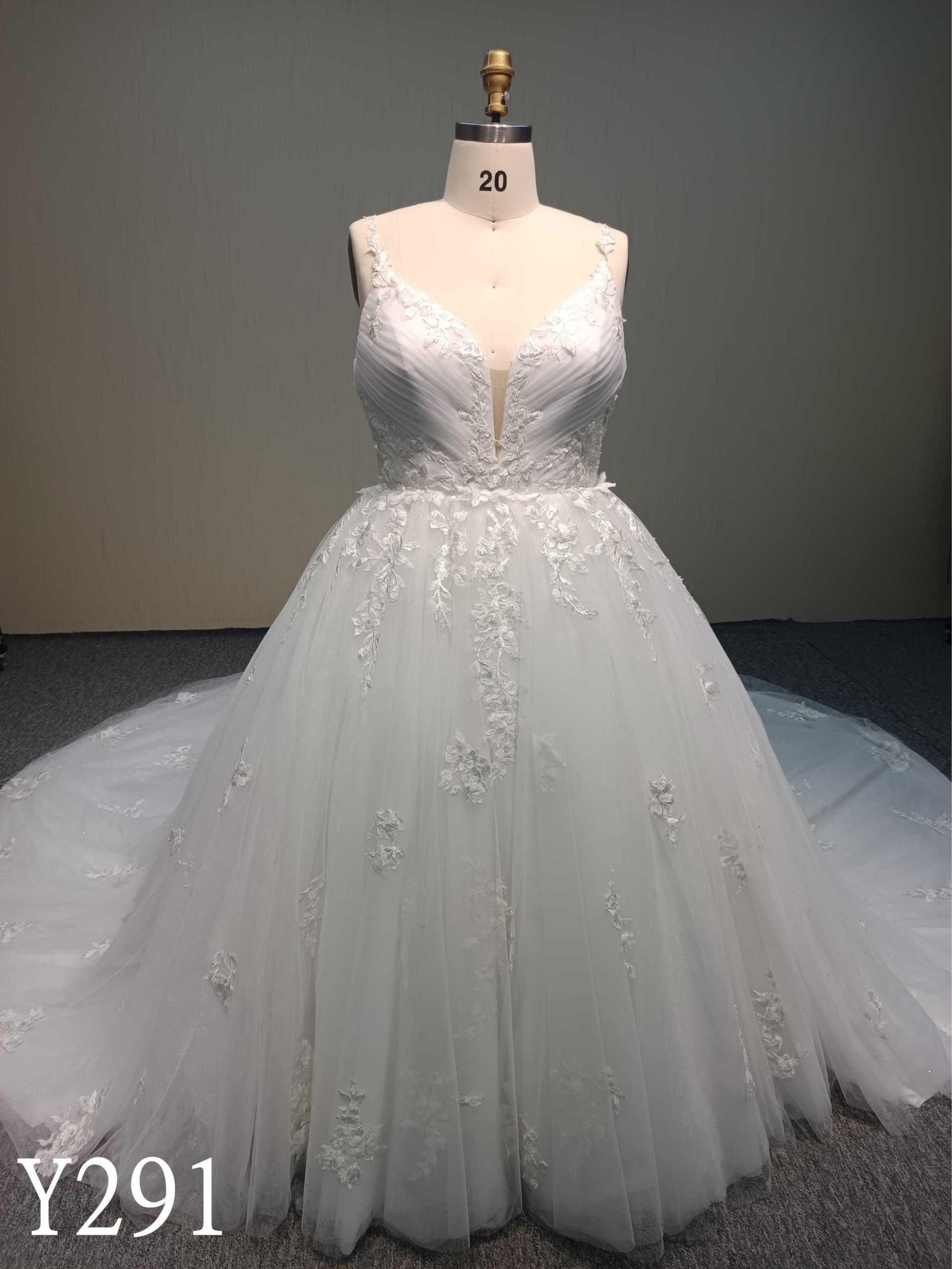 Y291 Plus Size Lace Applique Wedding Beige Gowns for Woman