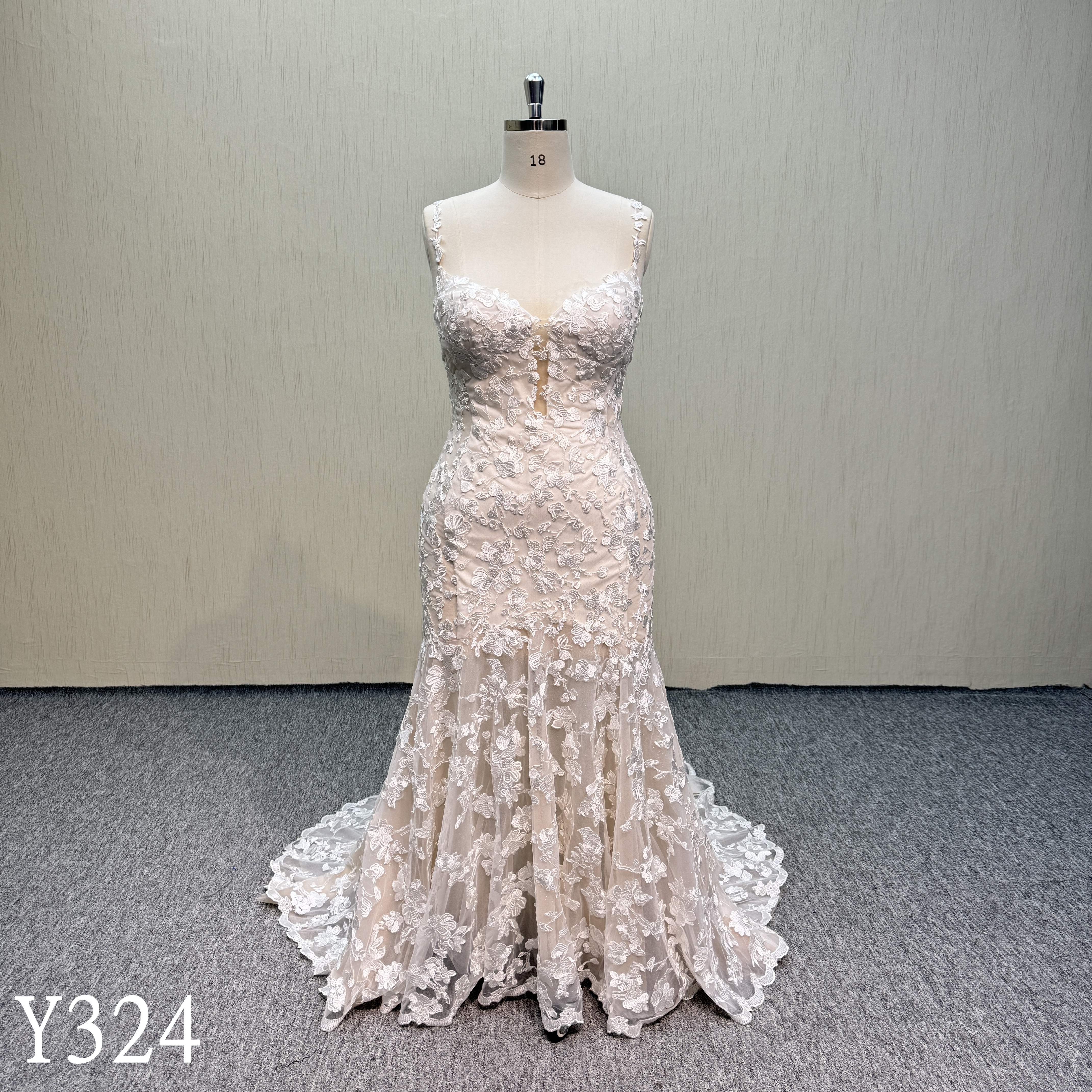 Y324  Gorgeous nudetulle wedding dress mermaid with 3d flower and leaves