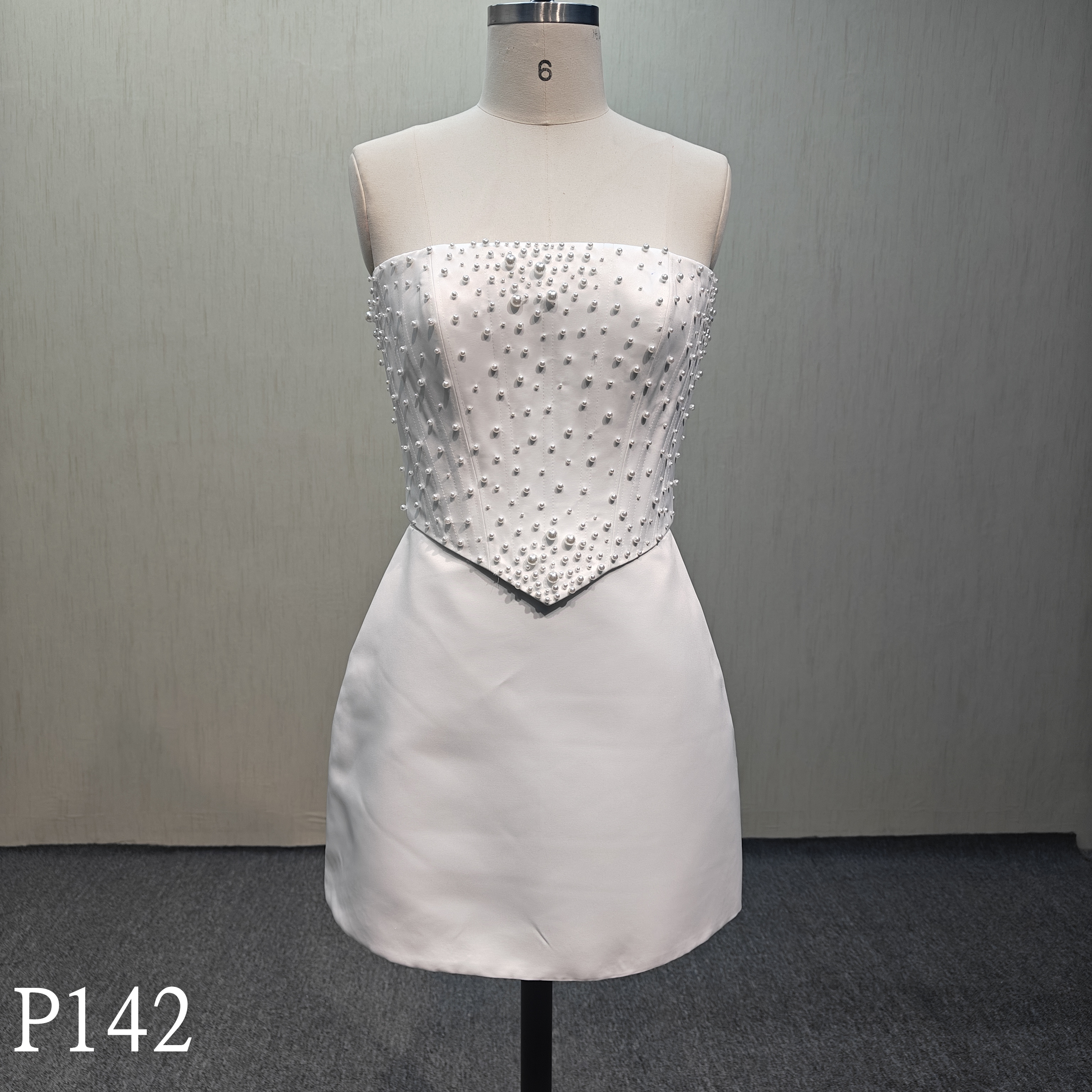 P142 Fashion Design Short Invory Skirt with Hand Beading for Bride Made in China