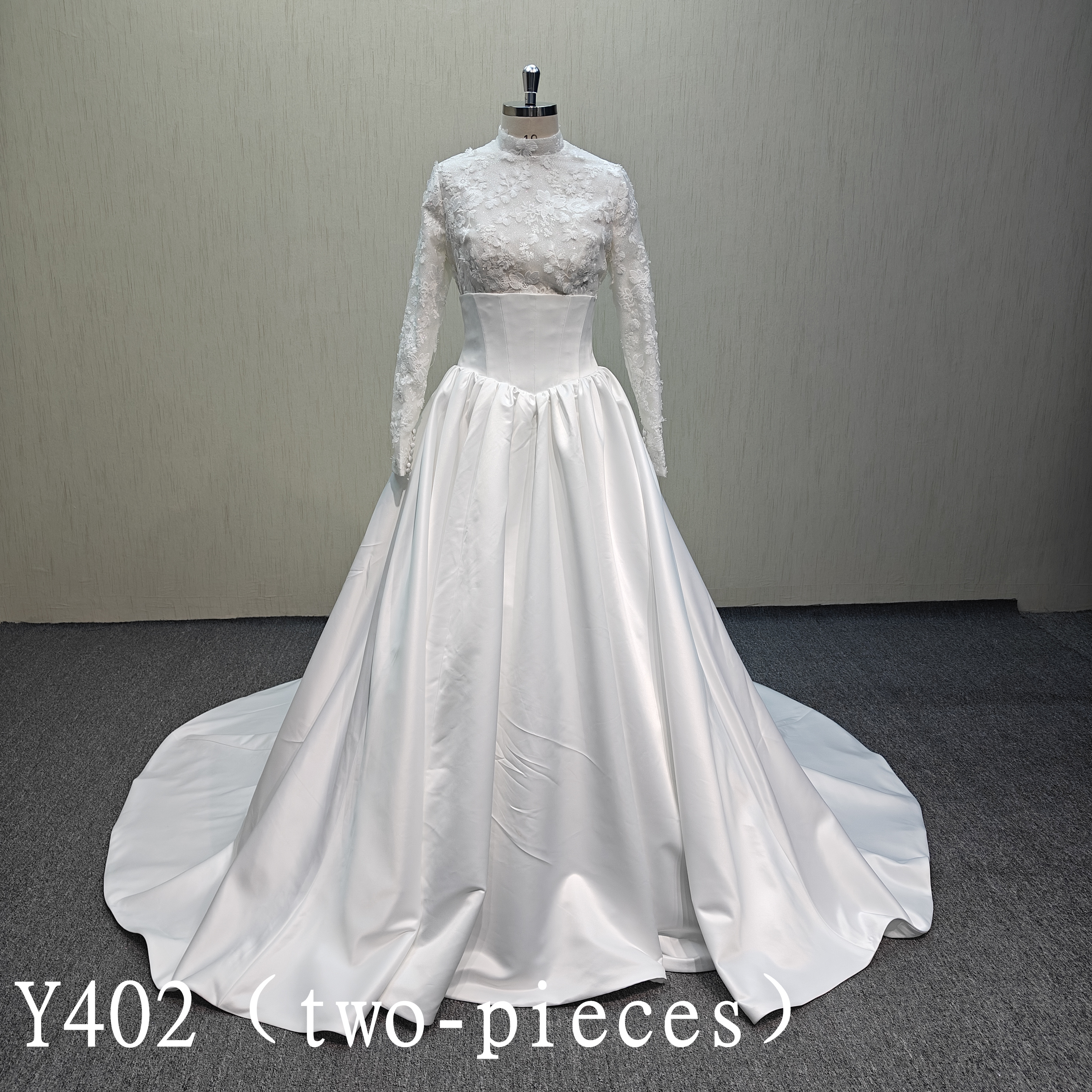 Y402 Ivory Ball gown lace up back corset wedding dress with applique lace for bride