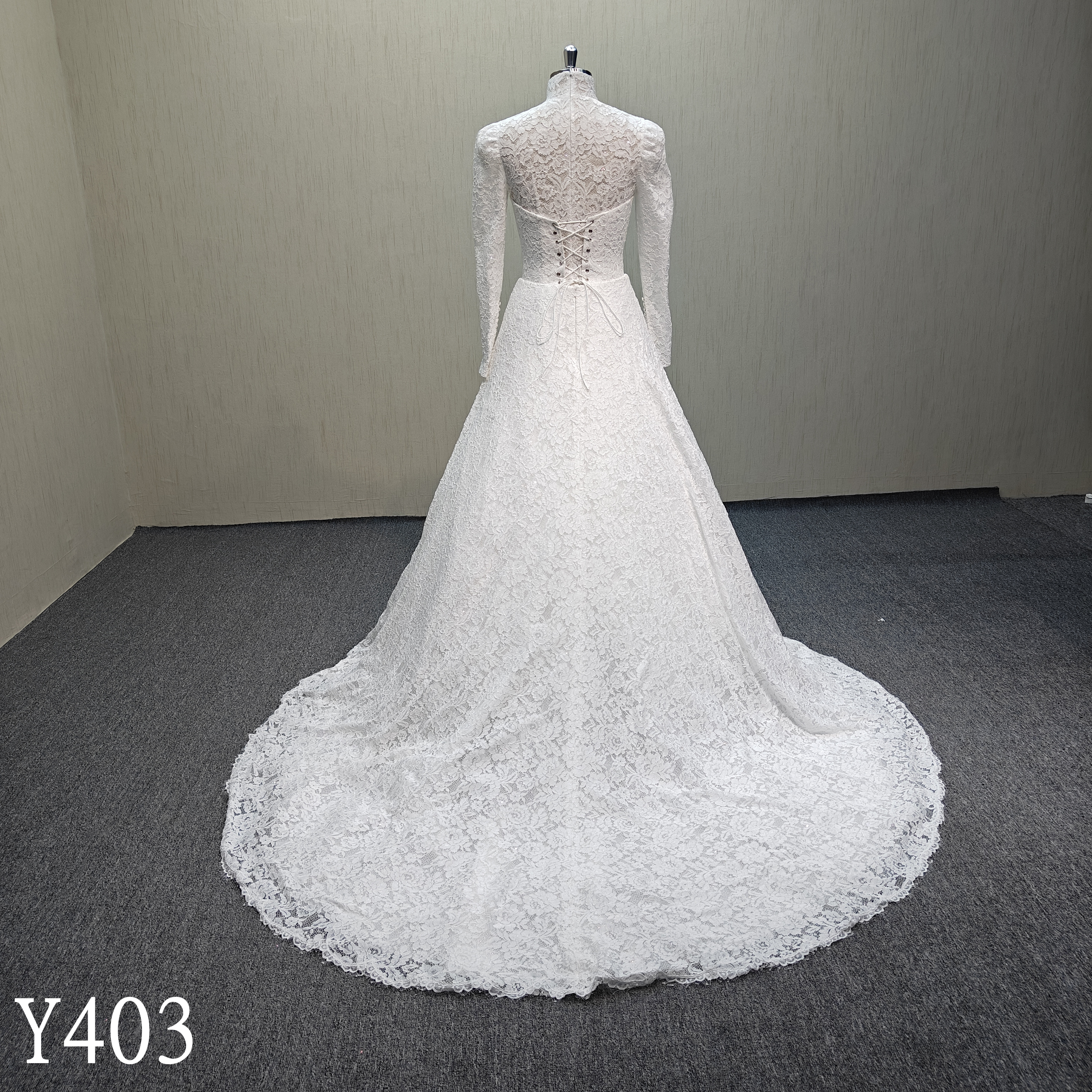 Y403 Wholecut Ivory Ball gown lace up back wedding dress with flora lace for bride