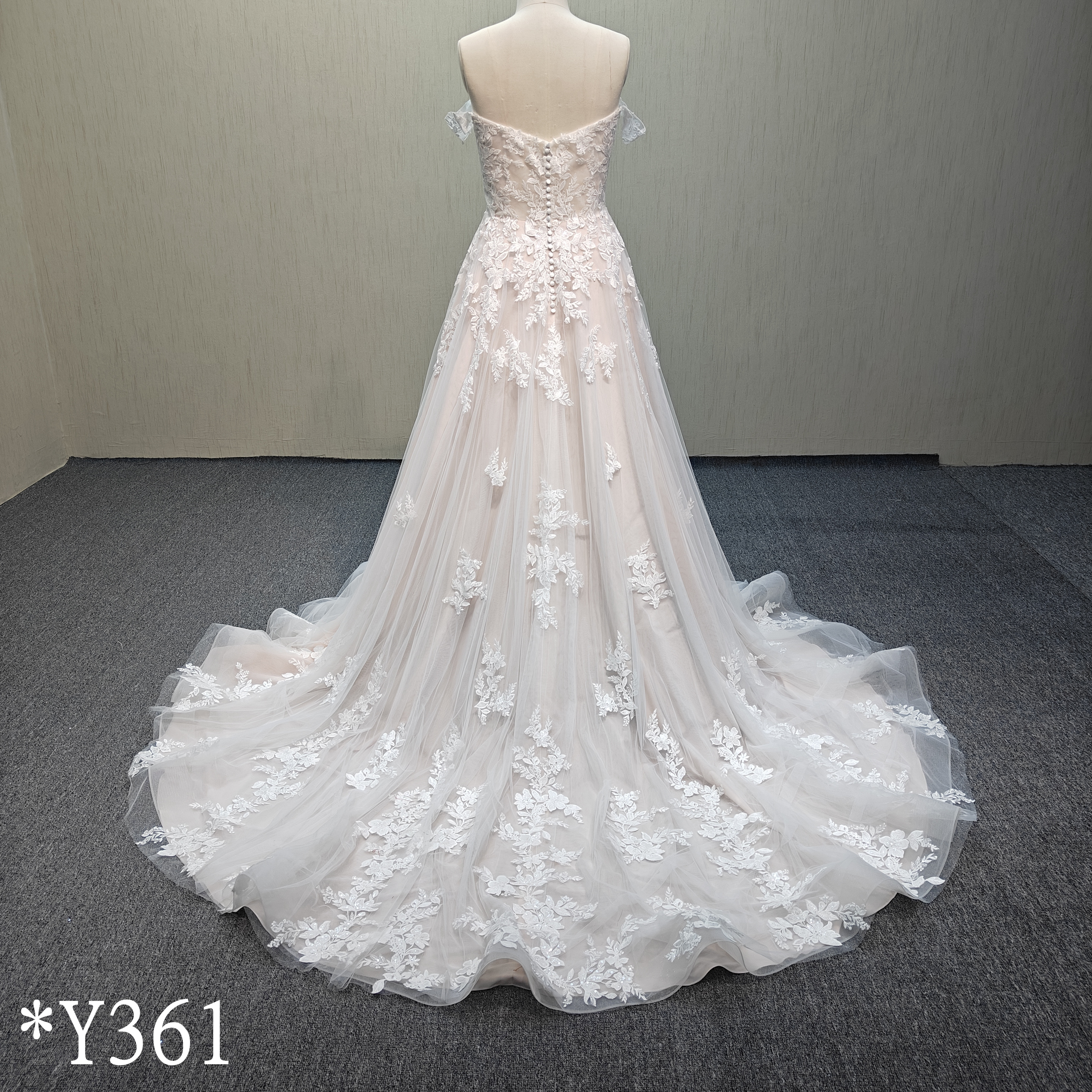 Y361 A line wedding dress made from China