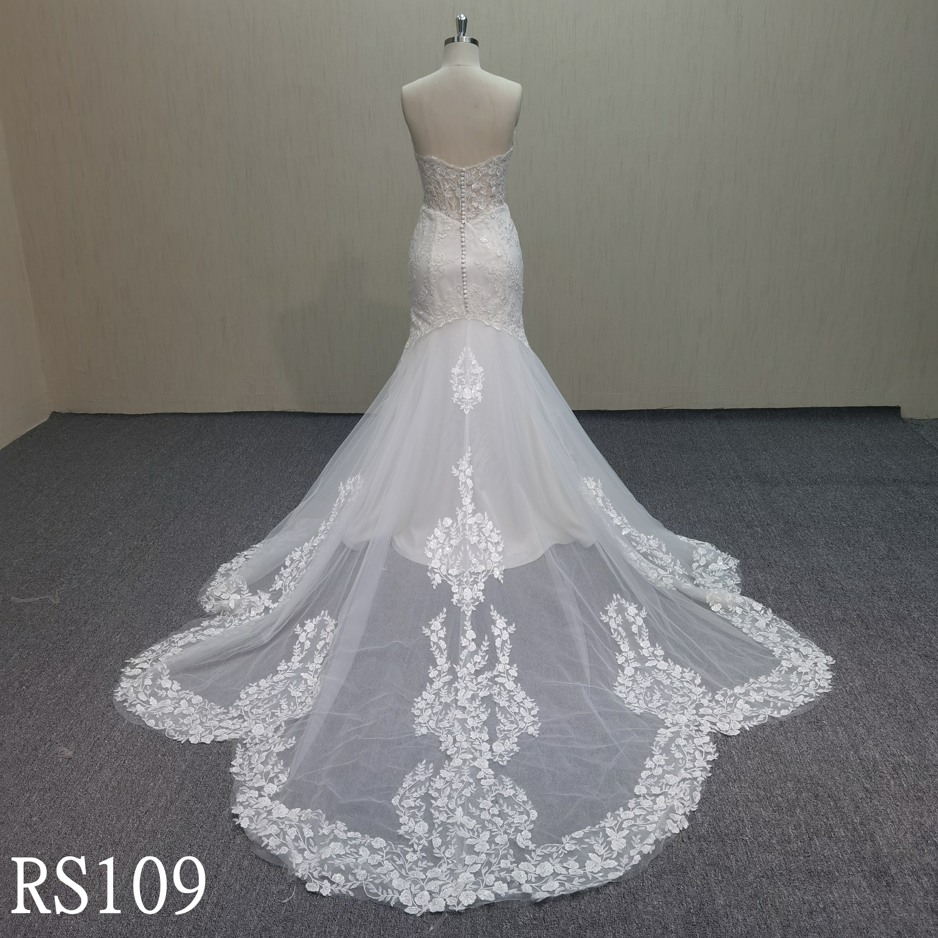 RS109 Sleeveless Mermaid Wedding Dress