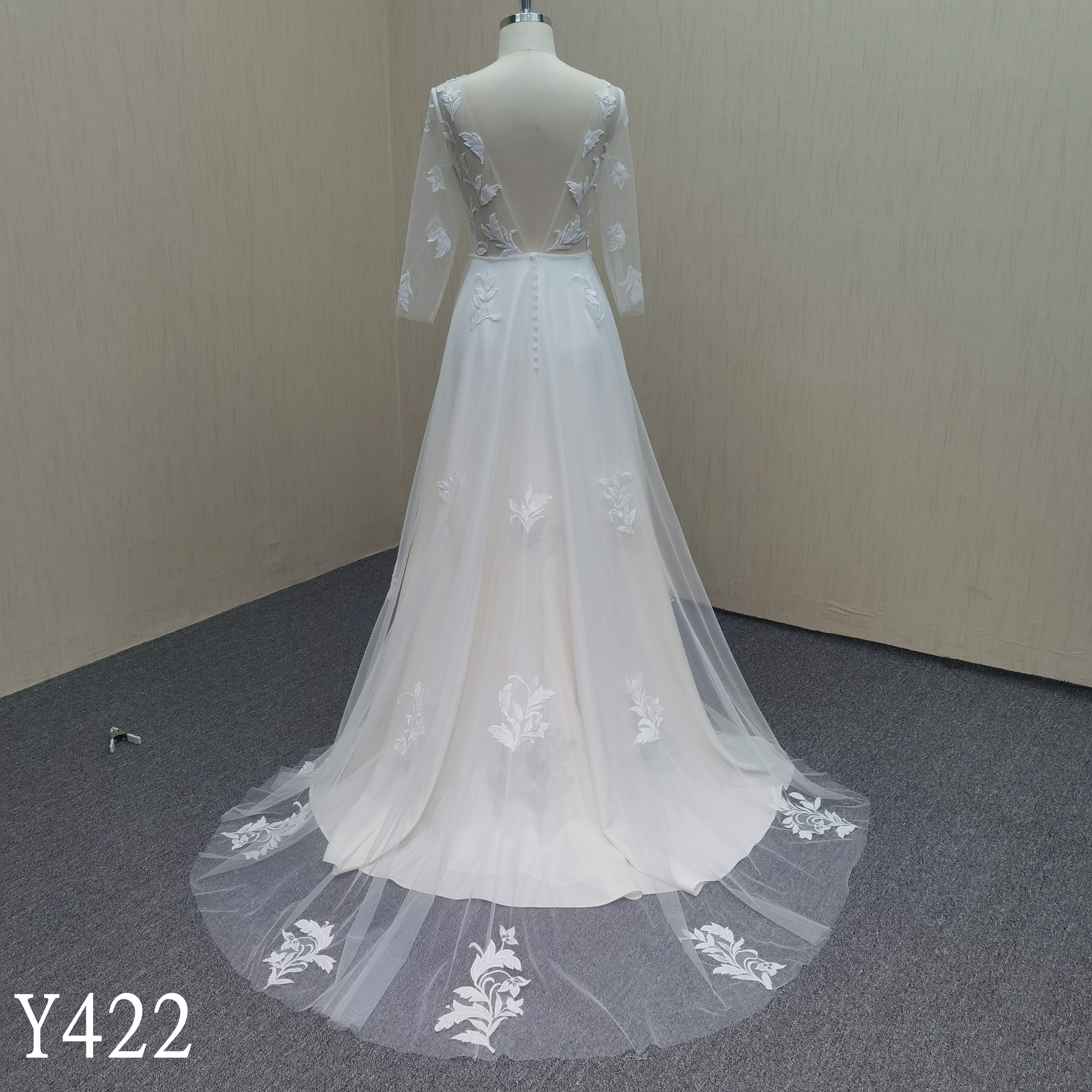 Y422 V-neck open-back lace wedding dress