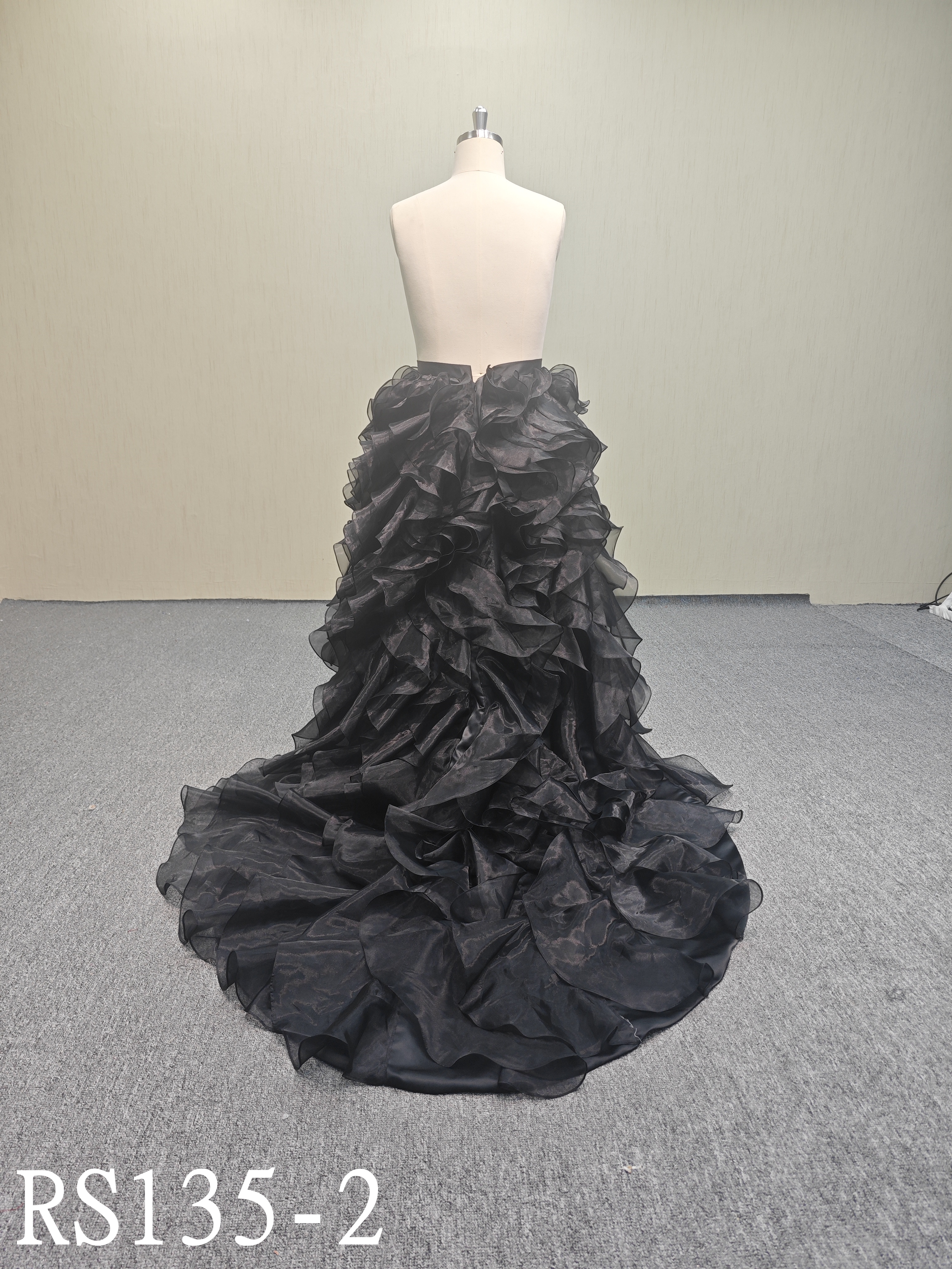 RS135-1/2 Black organza skirt with detachable design