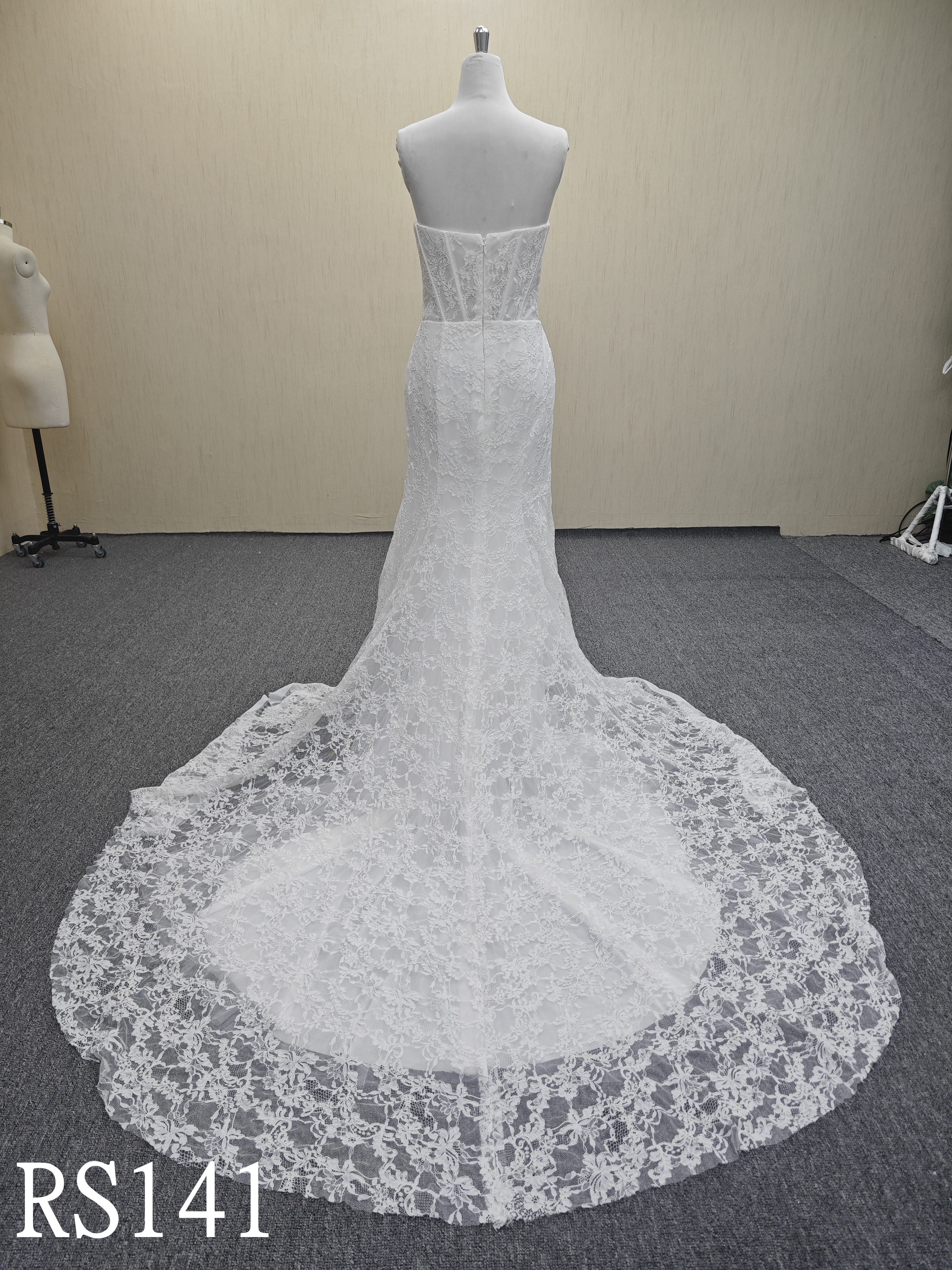 RS141 Sleeveless Sweetheart Neck Mermaid Dress