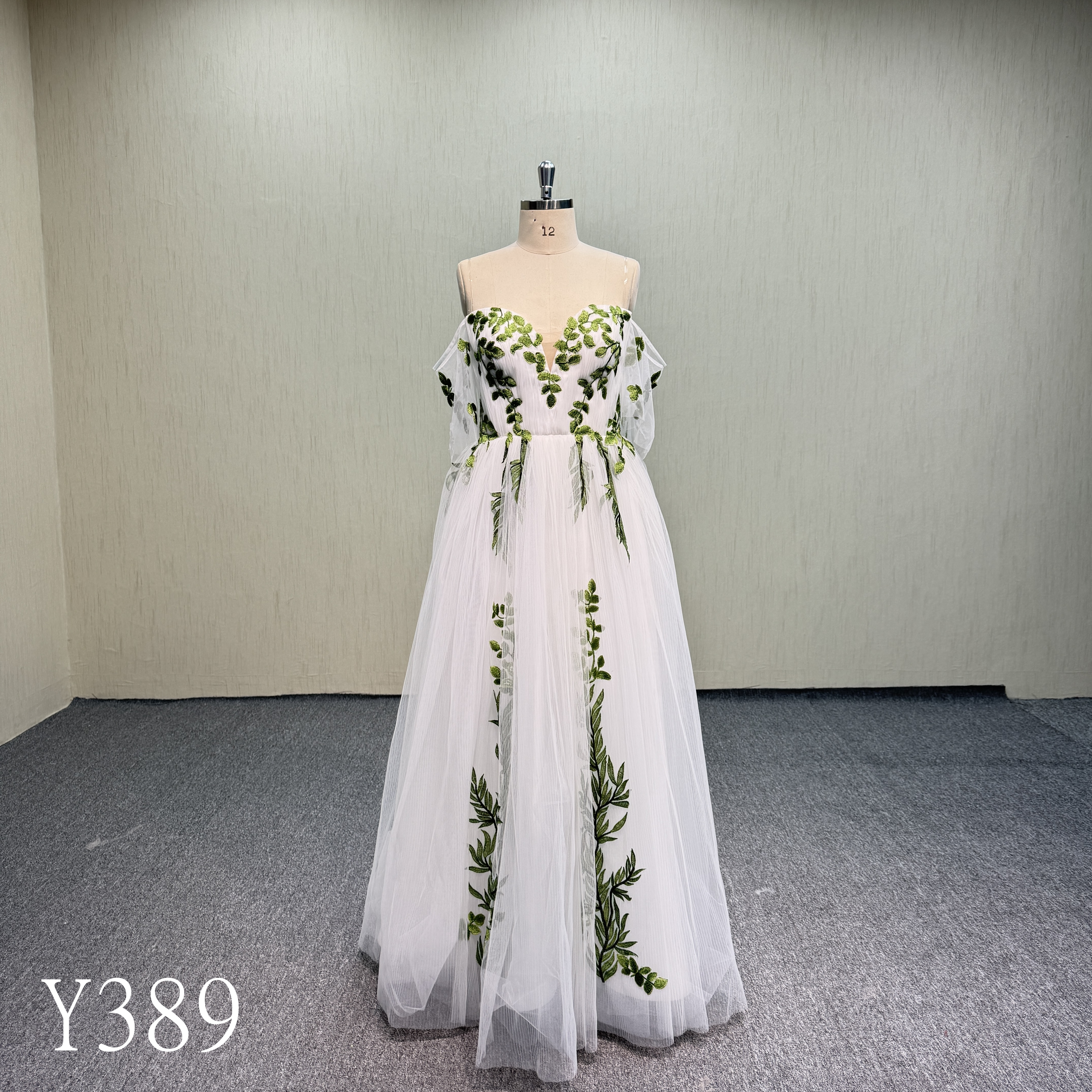 Y389 Off-the-shoulder sweetheart neckline tulle wedding dress