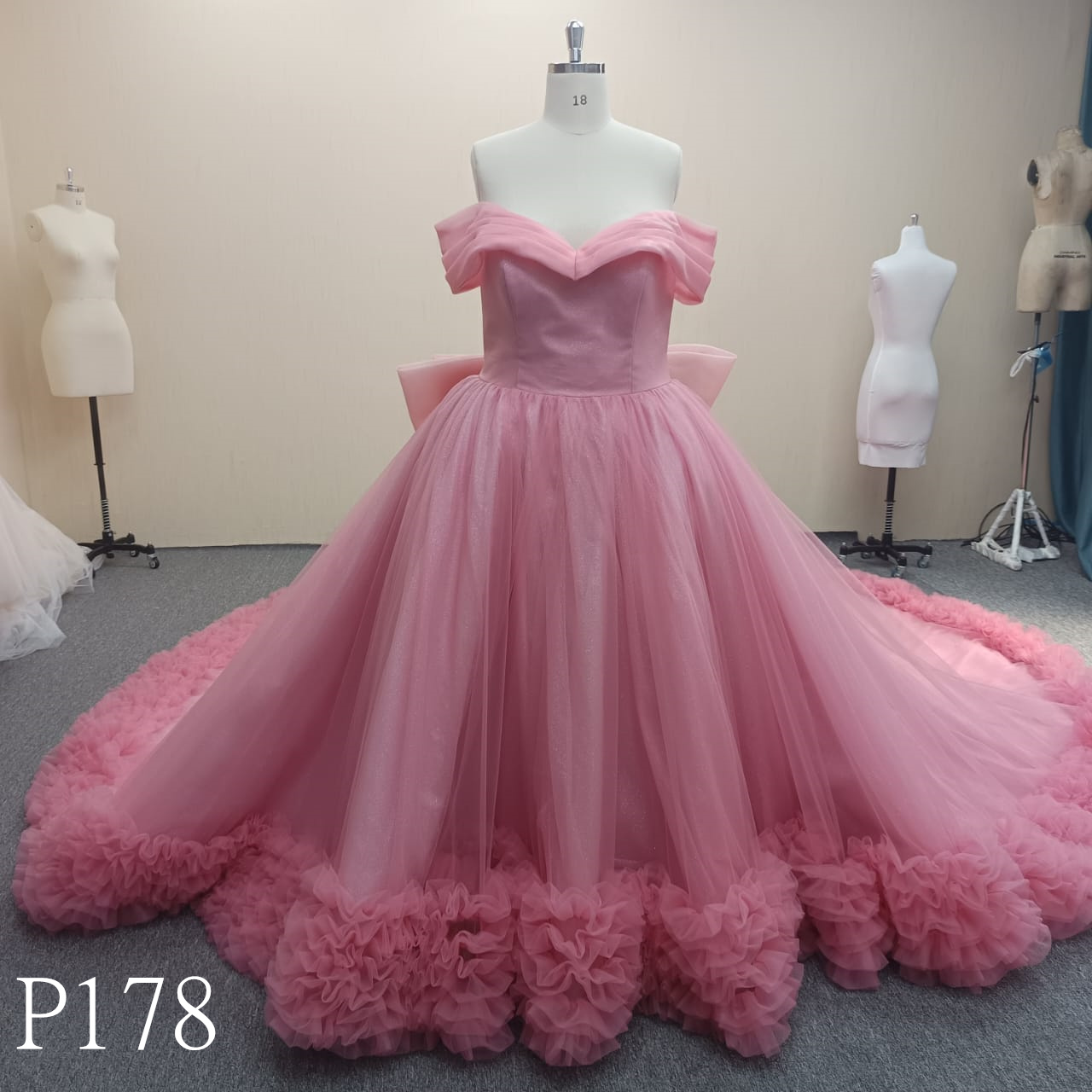 P178 Simple Organza and Shiny Tulle Wedding Dress