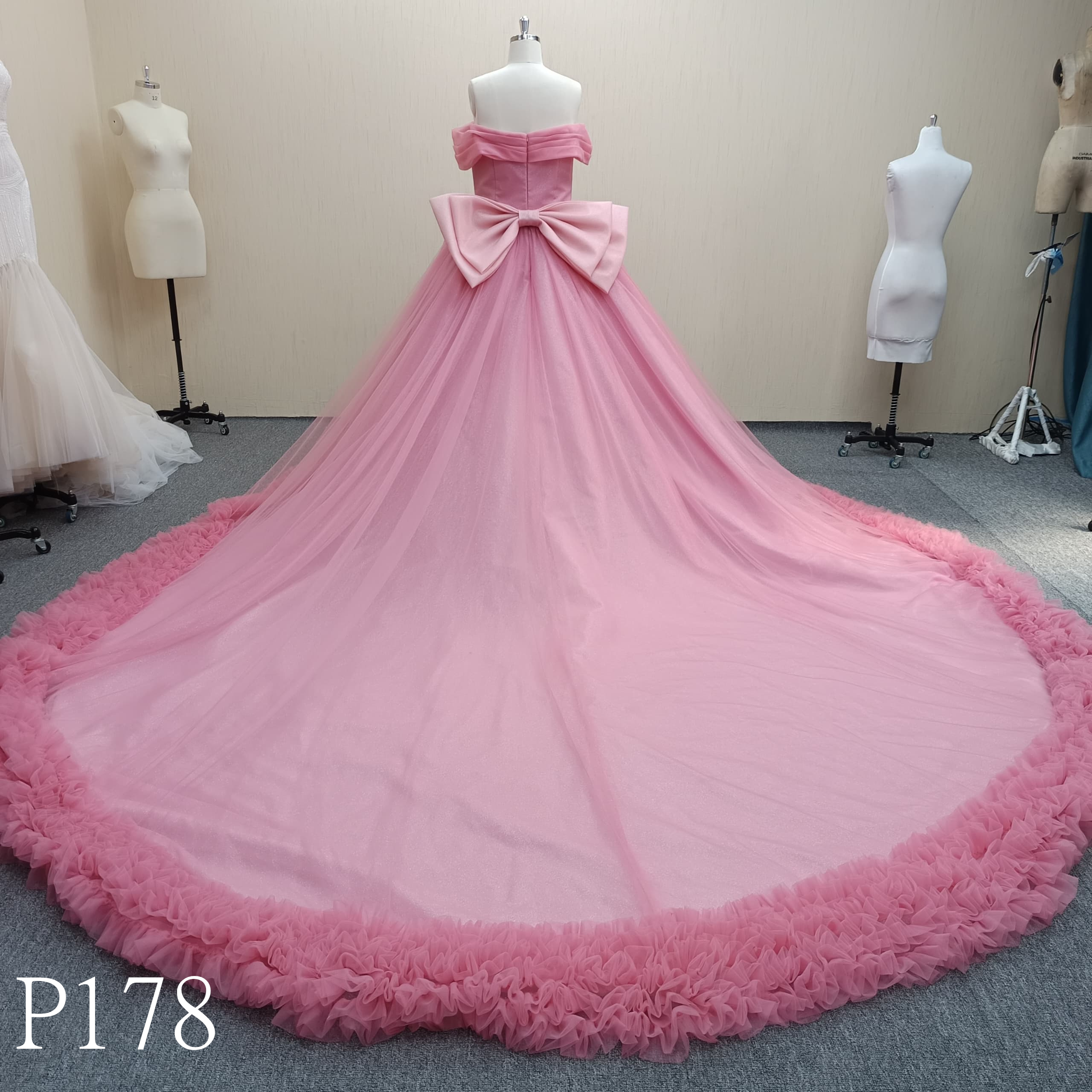 P178 Simple Organza and Shiny Tulle Wedding Dress