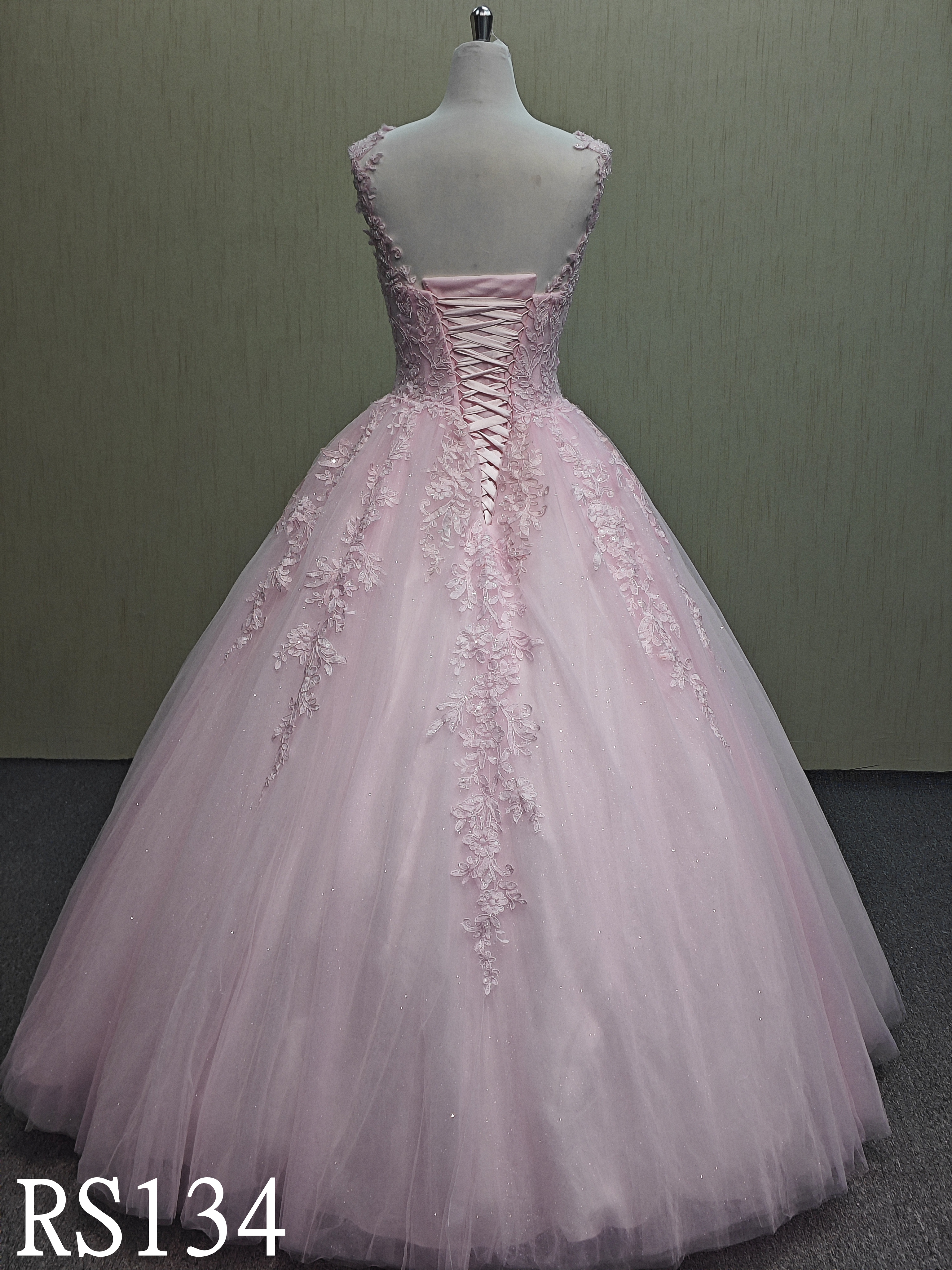RS134 Elegant and luxurious sweetheart neckline A-line wedding dress