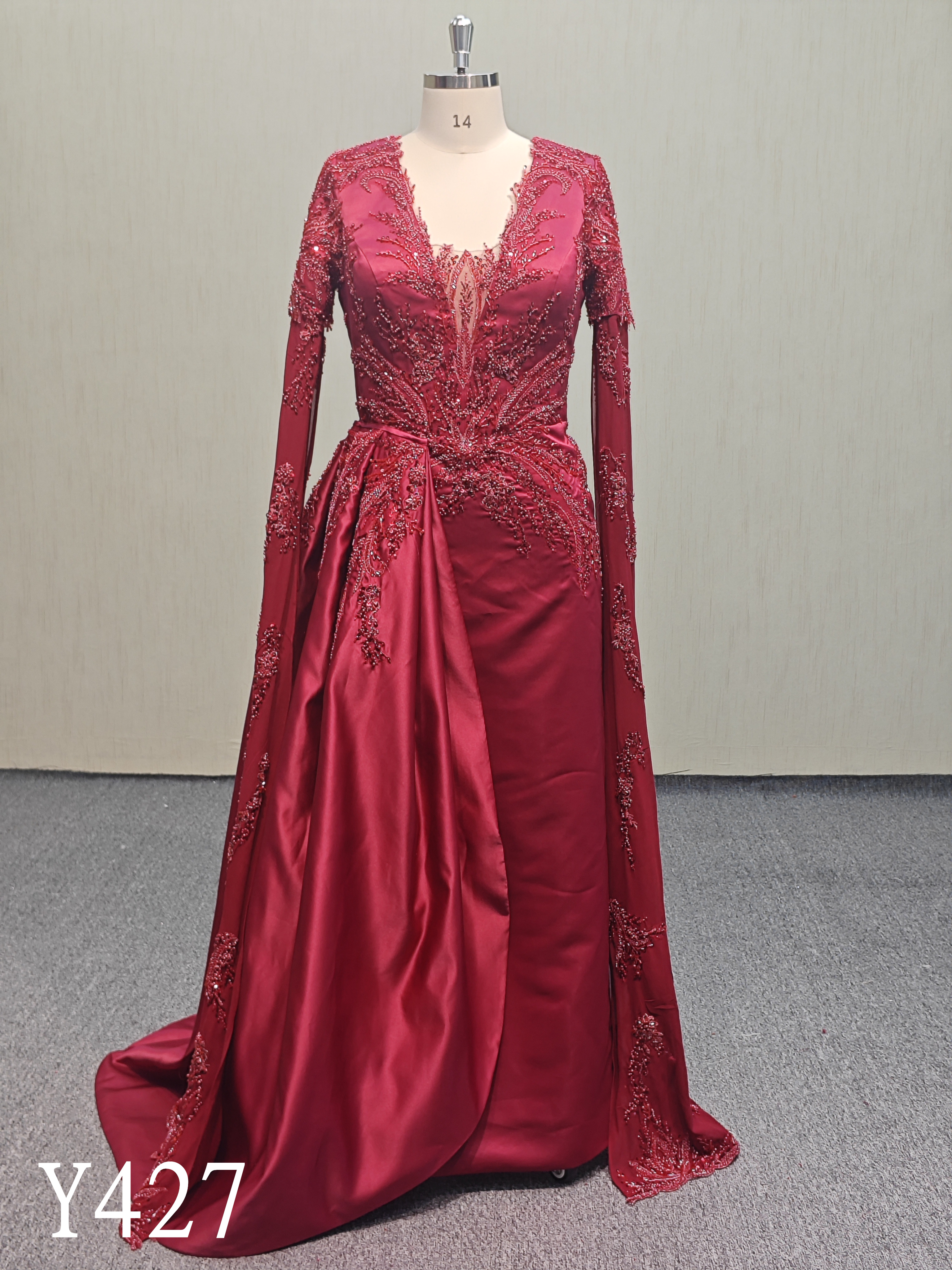Y427 V-neck short-sleeved wedding dress with detachable long sleeves and train