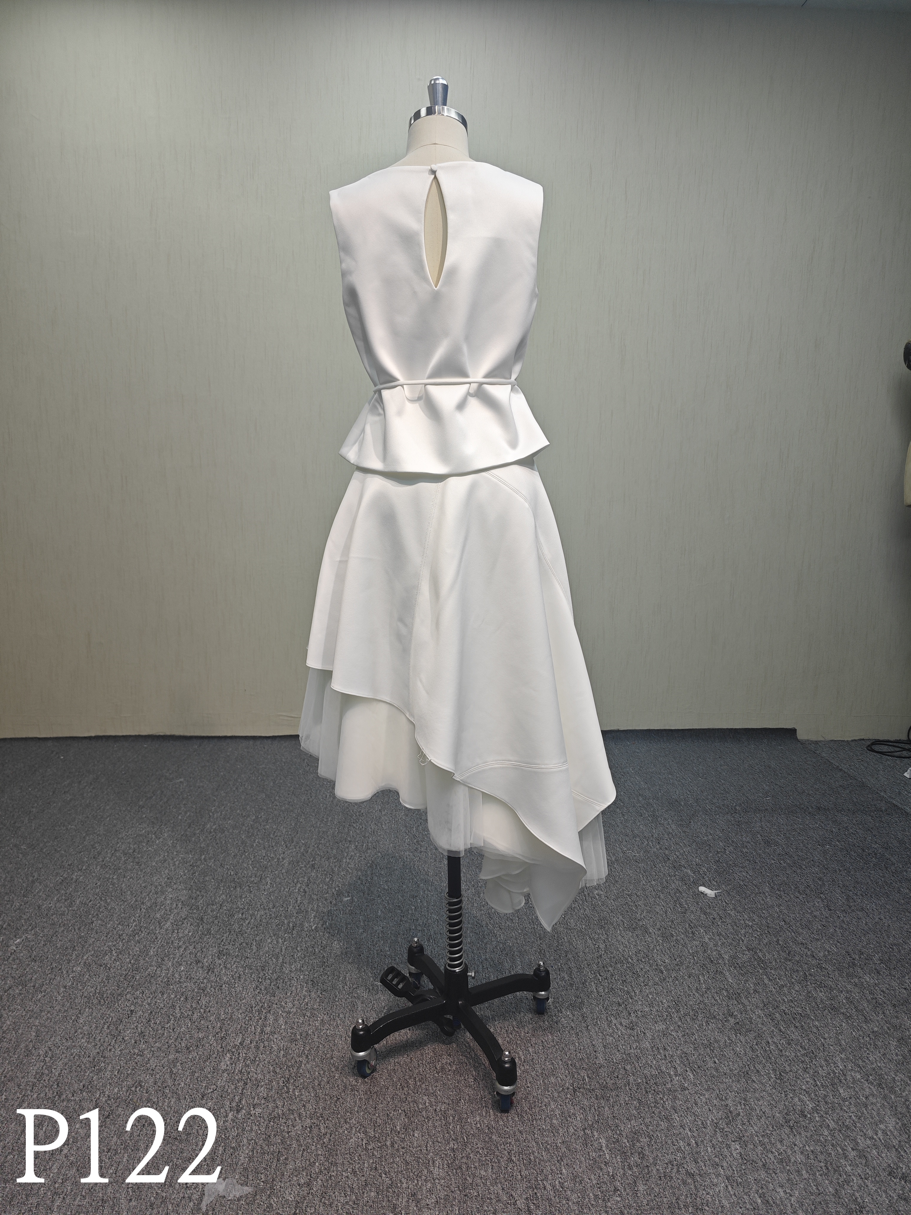 P122 Irregular bateau dress with sleeveless