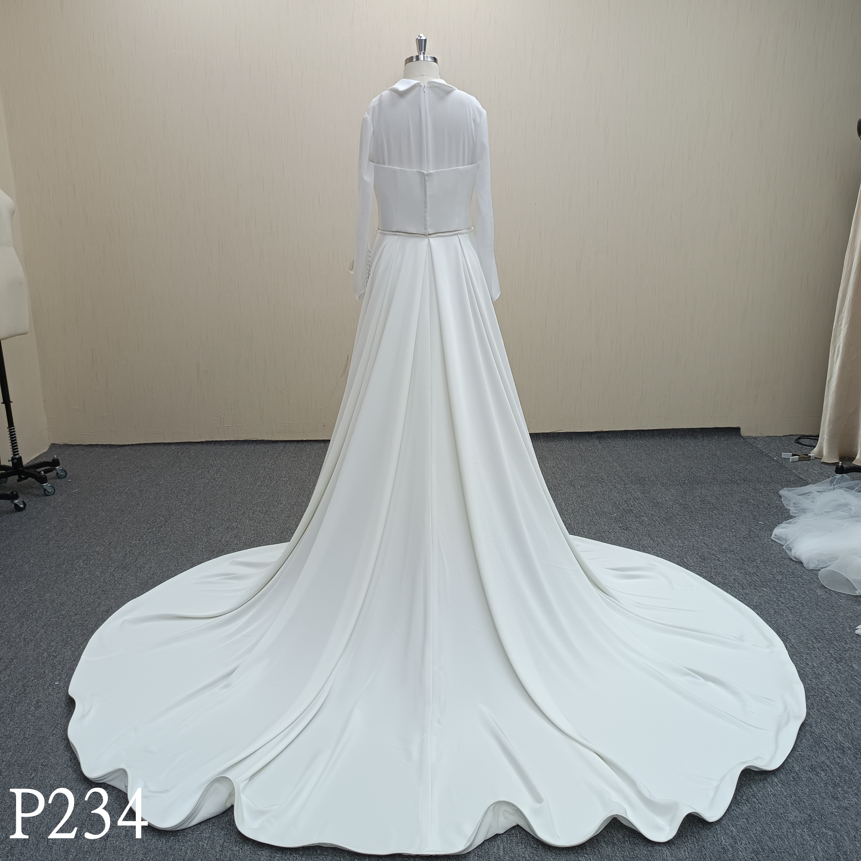 P234 Long-sleeve Ivory Dress