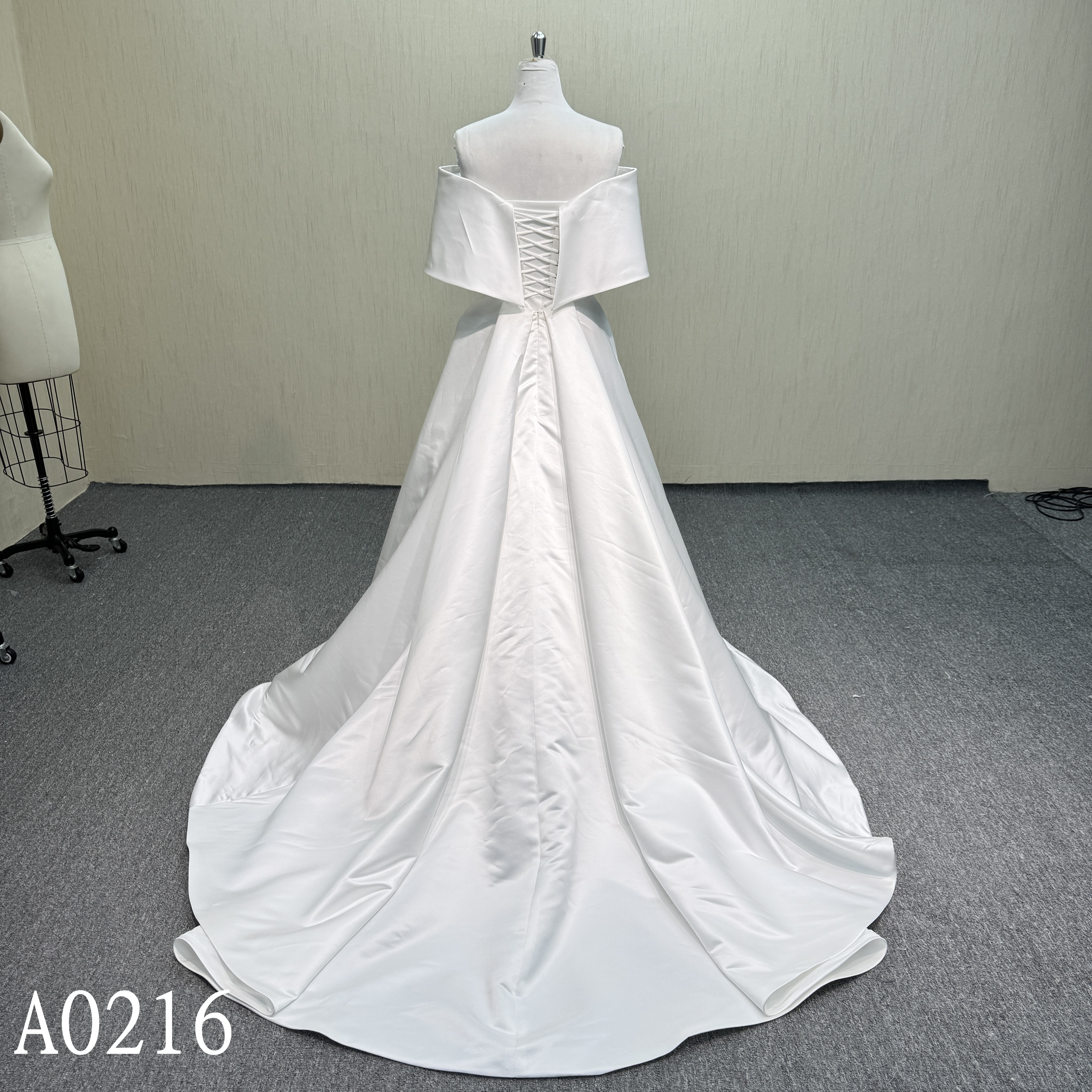 A0216 Off Shoulder Ball Gown Wedding Dress