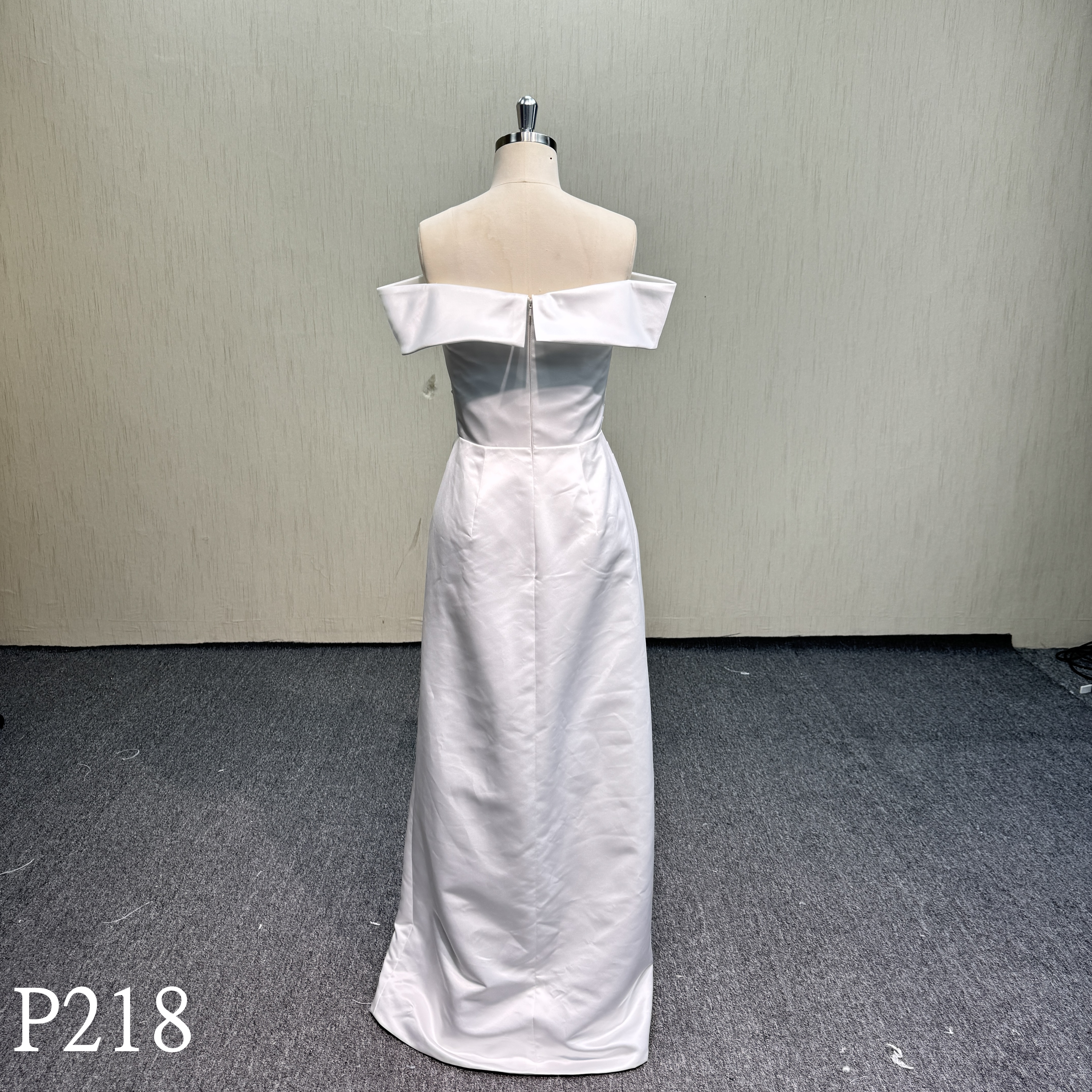 P218 Movable one-shoulder Wedding Dress