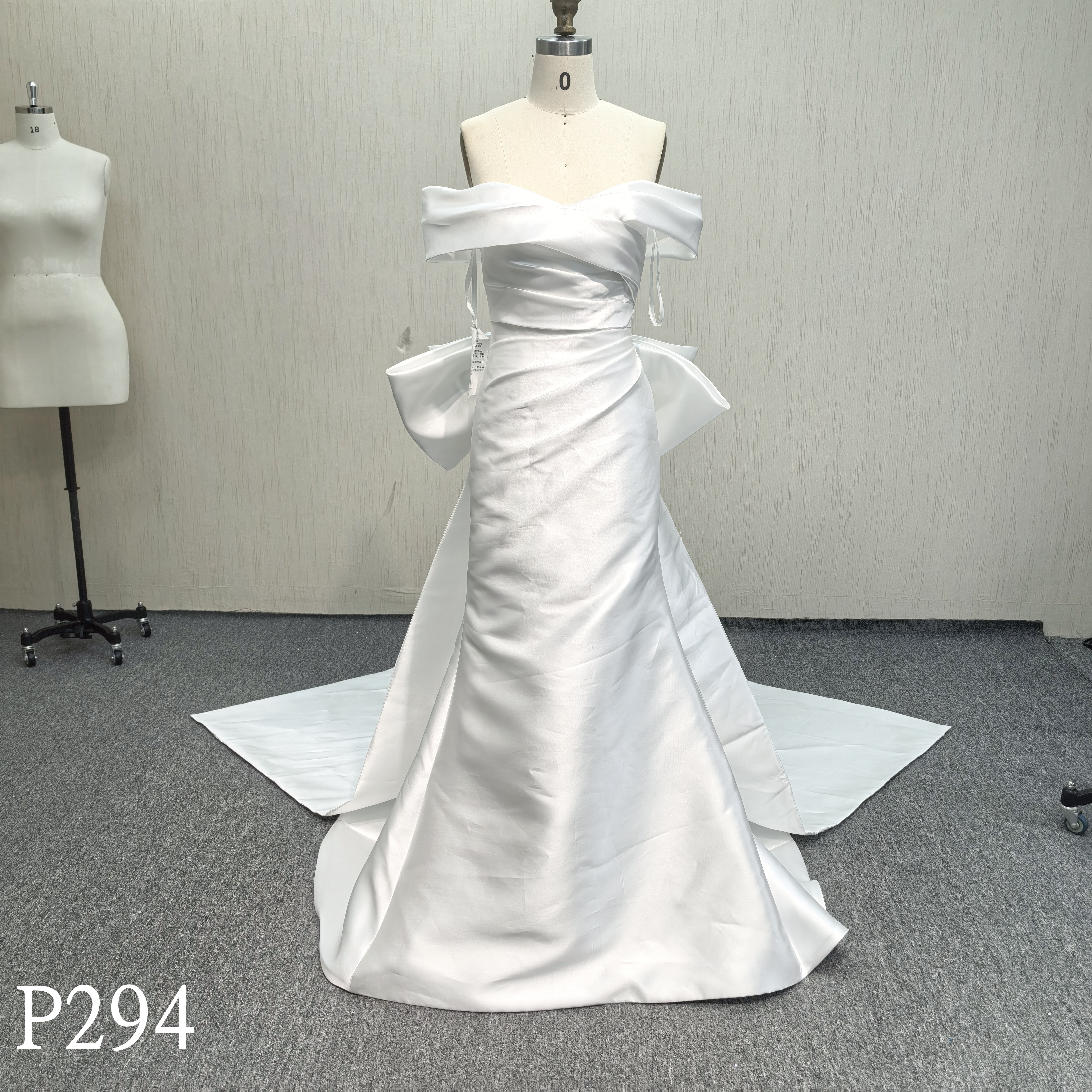 P294 Off-shoulder Wedding Dress with Bow
